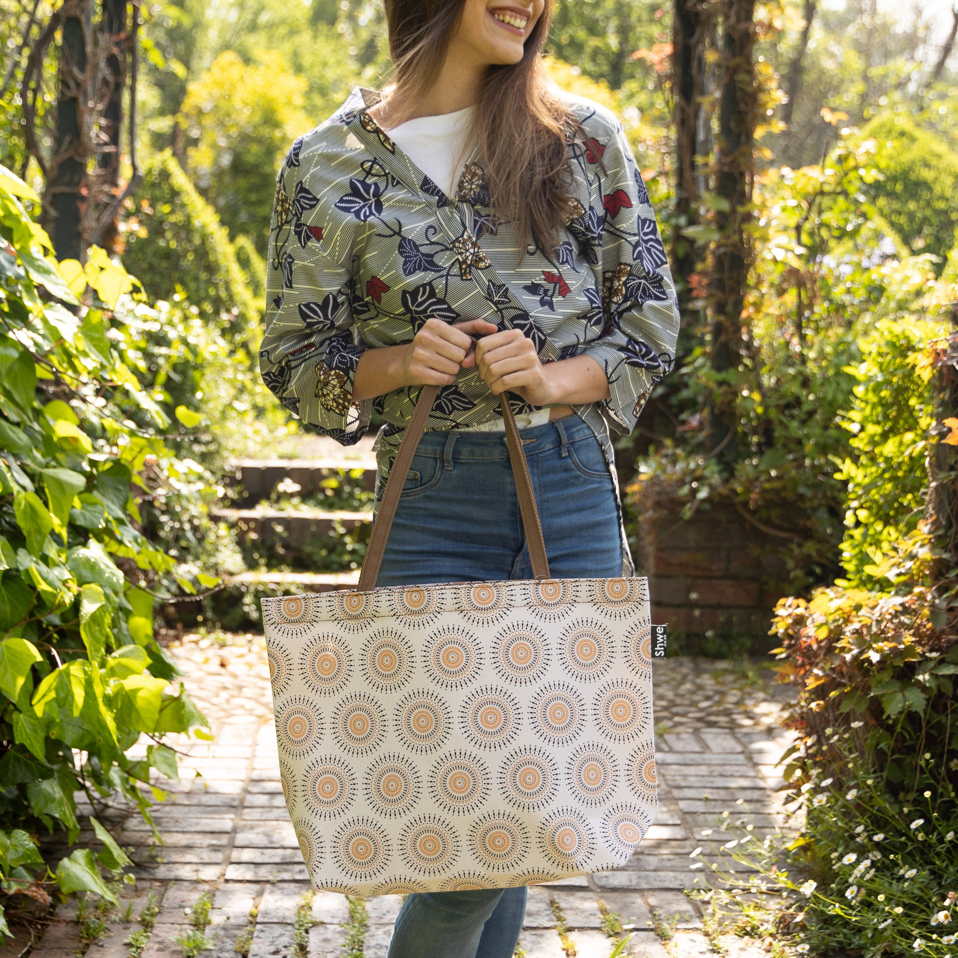 Shwe Basic Shopper Tote