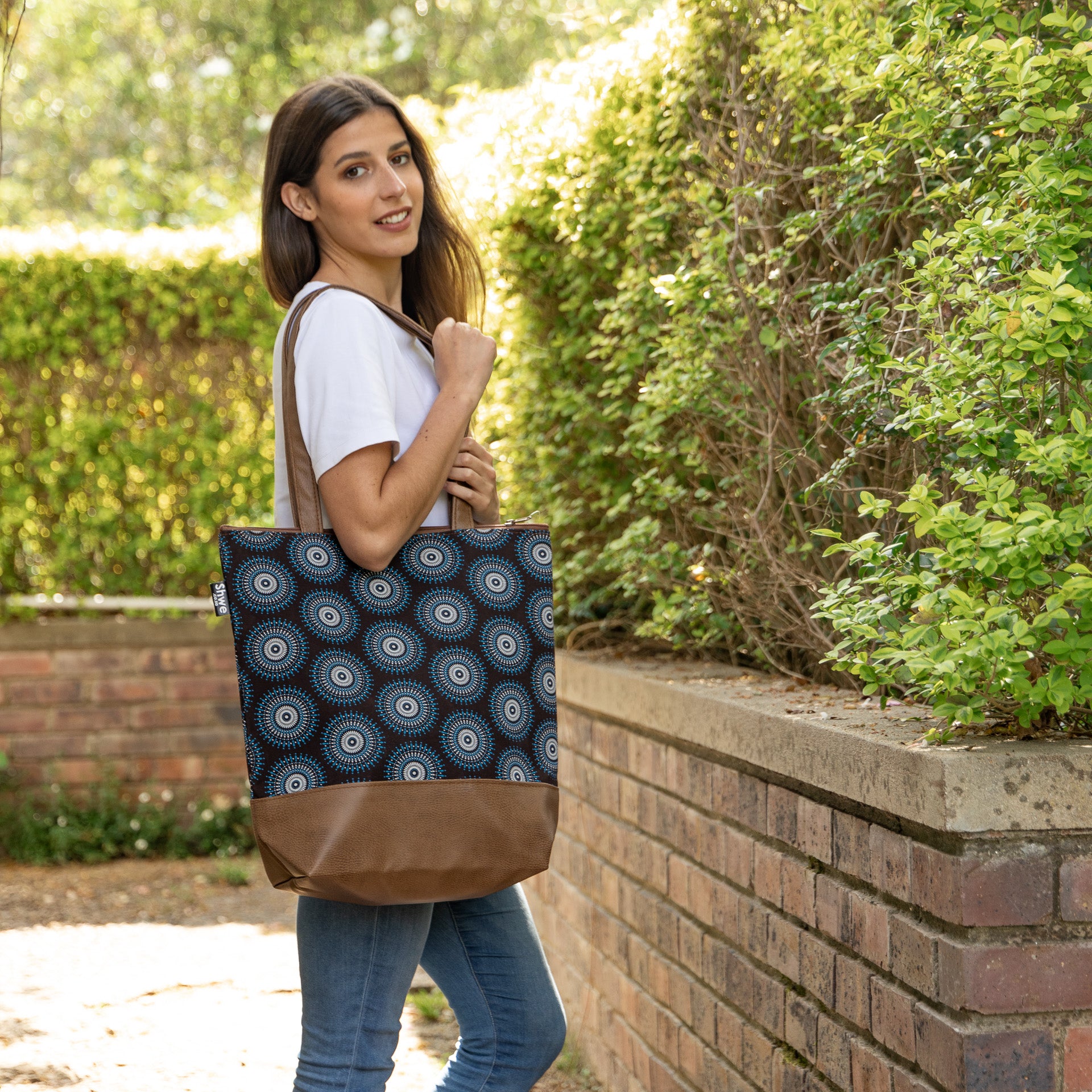 Shwe Leather-Look Tote Bag