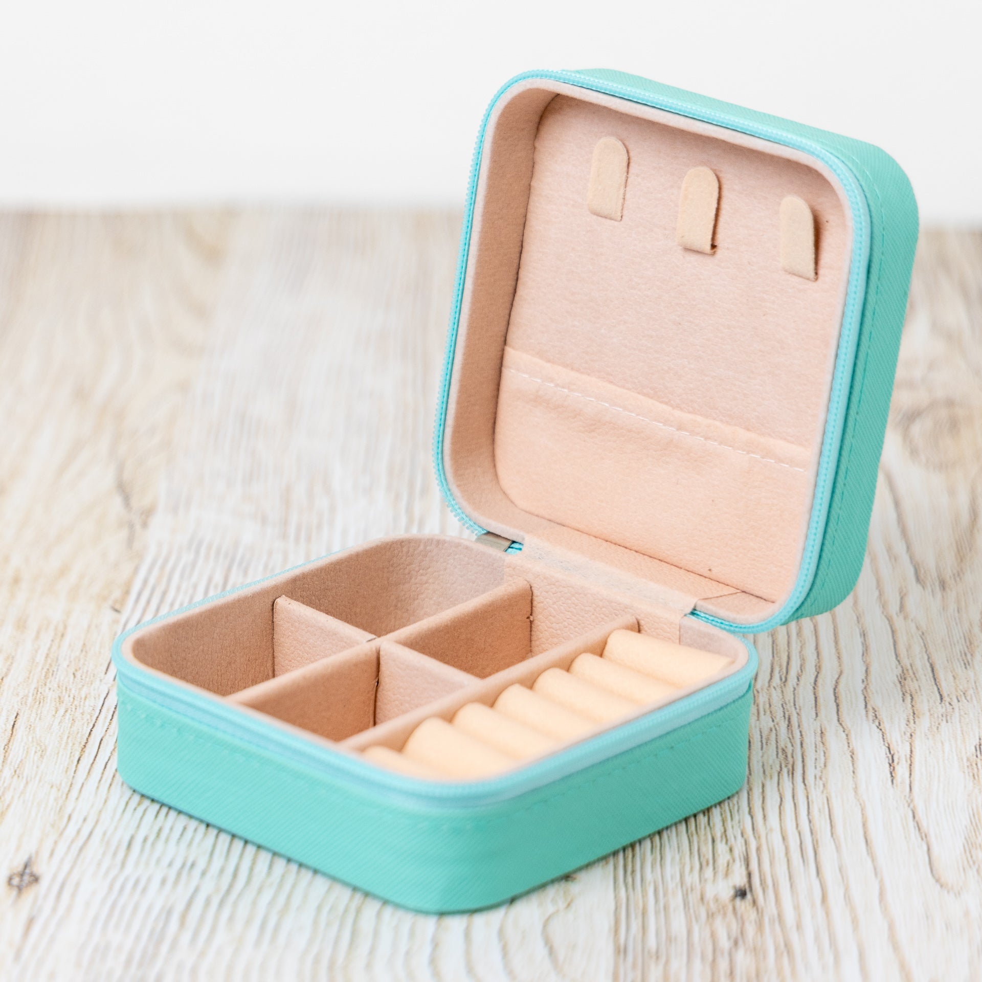 Jewellery Travel Case (assorted colours)