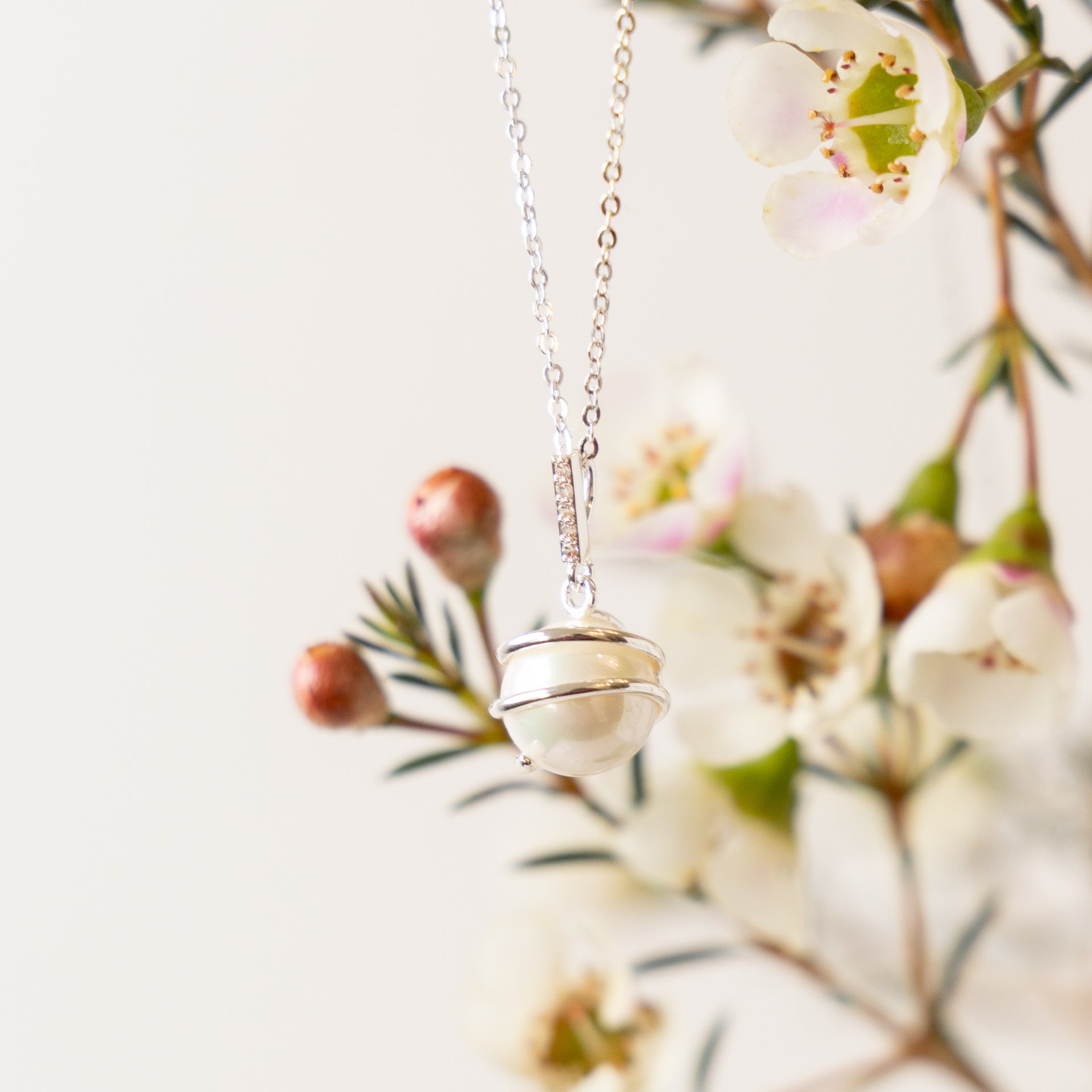 Entwined Pearl Necklace