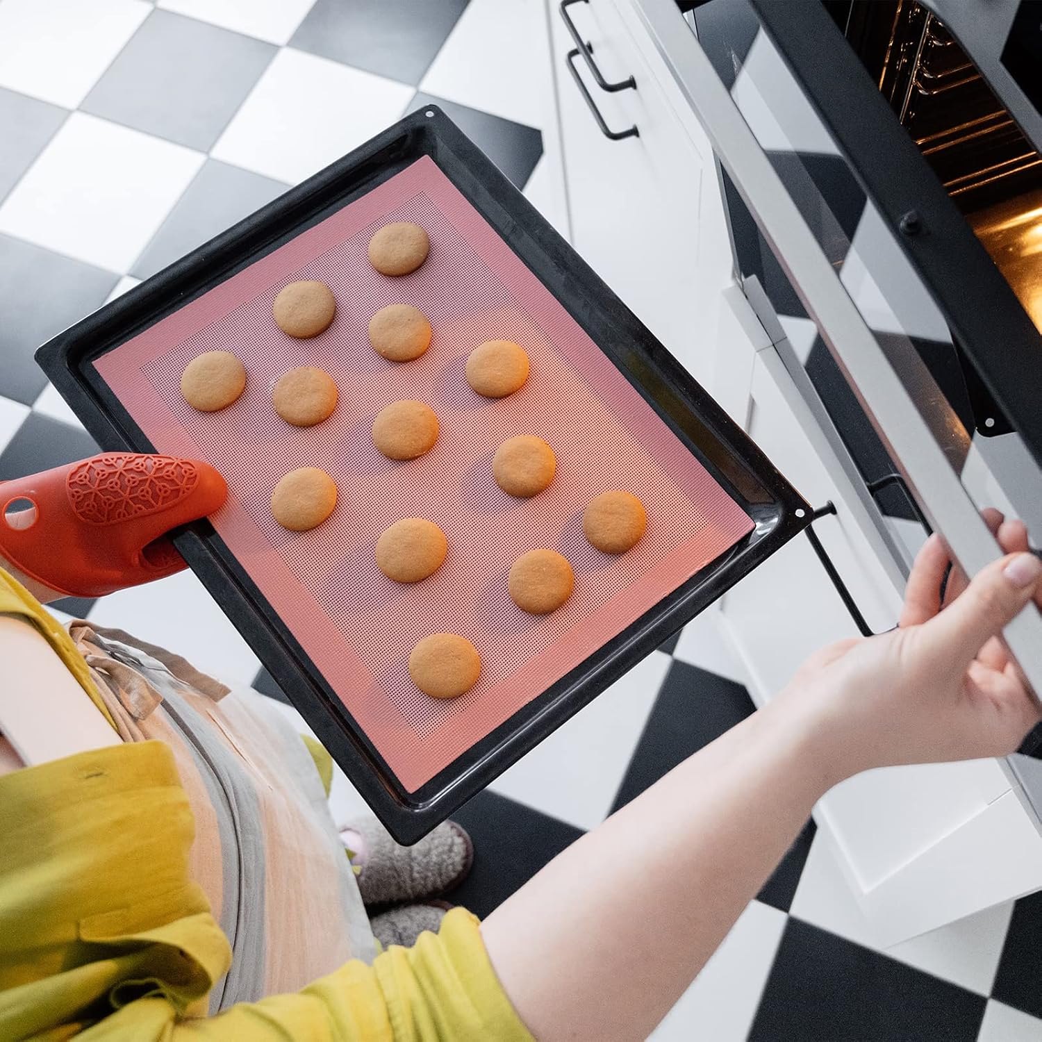 Reusable Non-Stick Silicone Baking Mats (set of 2)
