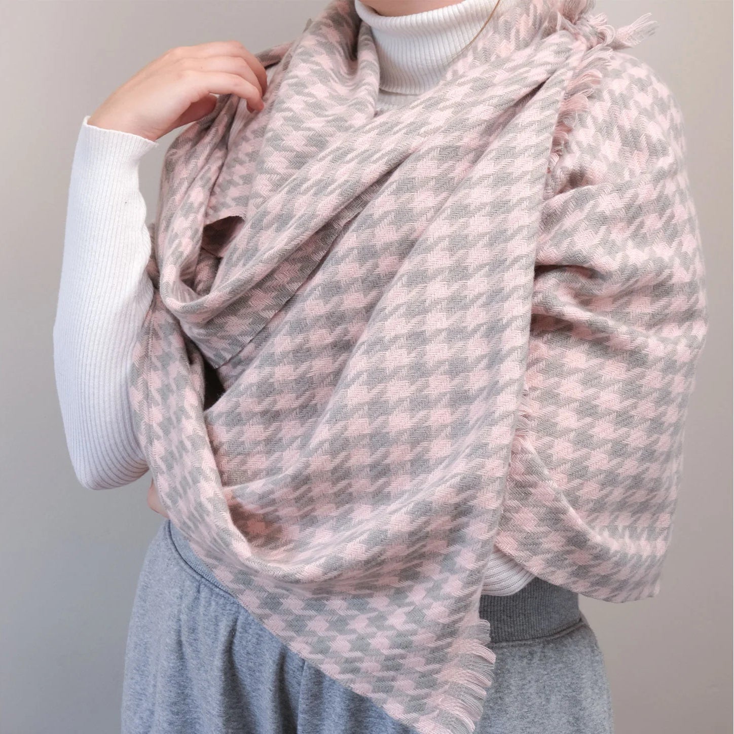 Cosy Ladies' Pashmina-Style Scarves (assorted)