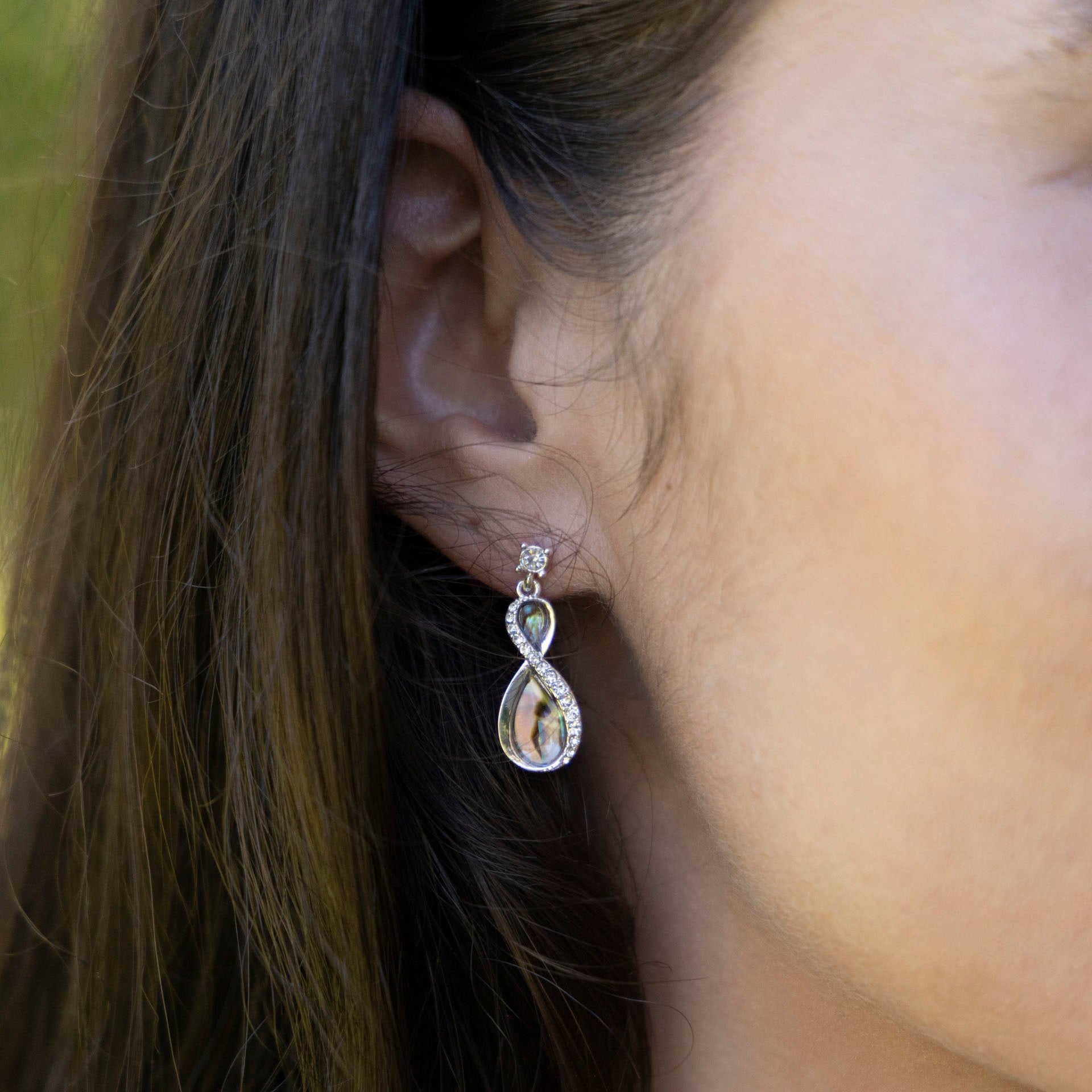 Pāua Shell Infinity Earrings