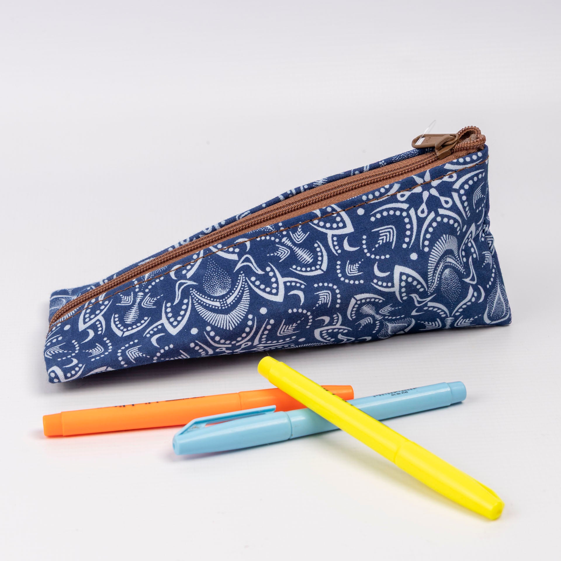 Shwe Pop-Up Pencil Case