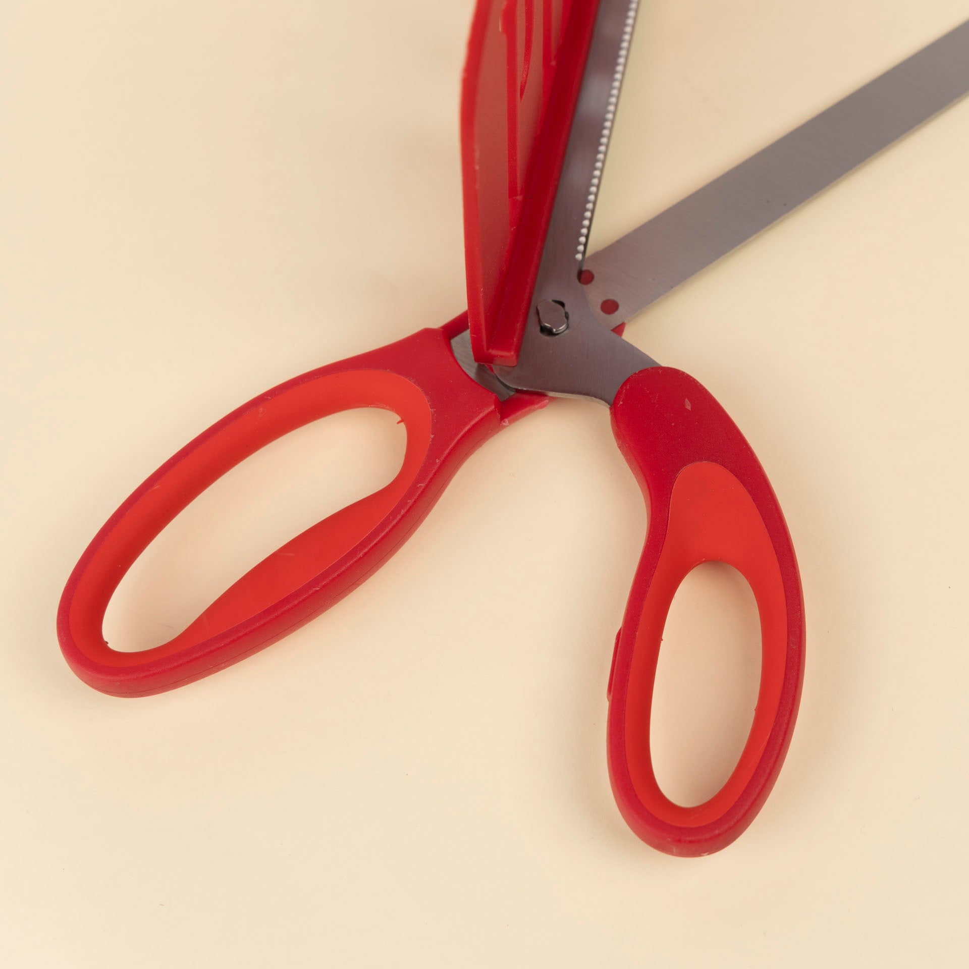 Pizza Scissors and Slice Server