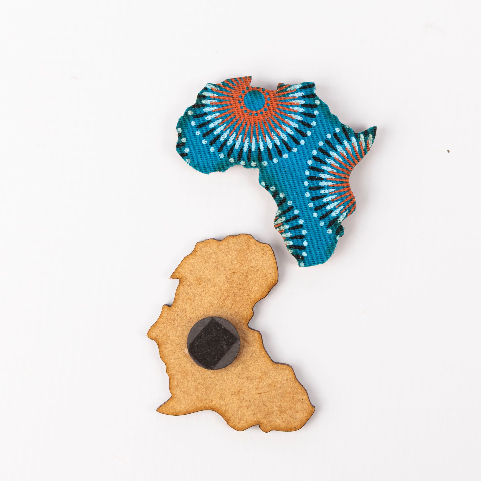 Africa Magnet with Shweshwe Fabric (Blue or Orange)