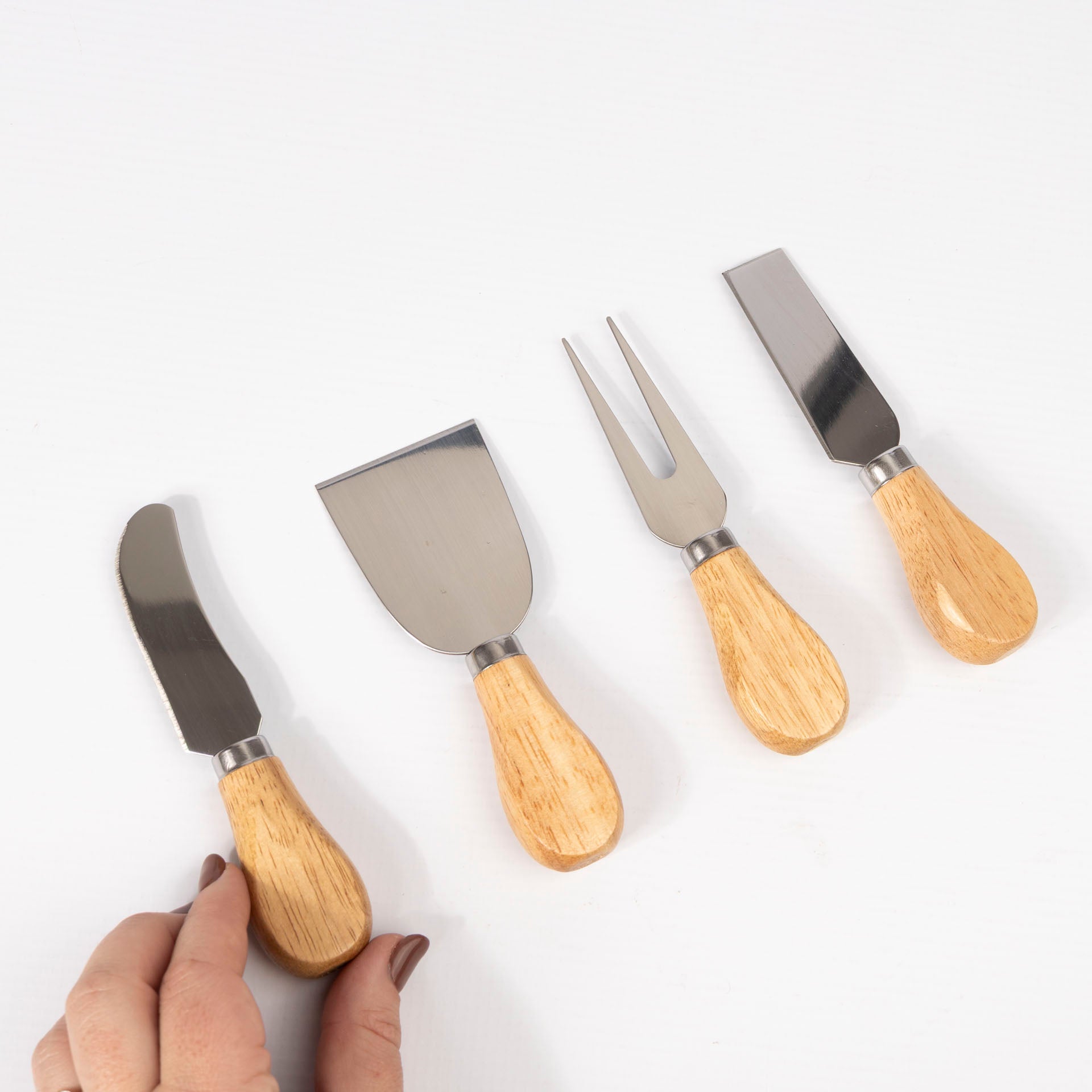 Set of 4 Cheese Knives with Wooden Handles