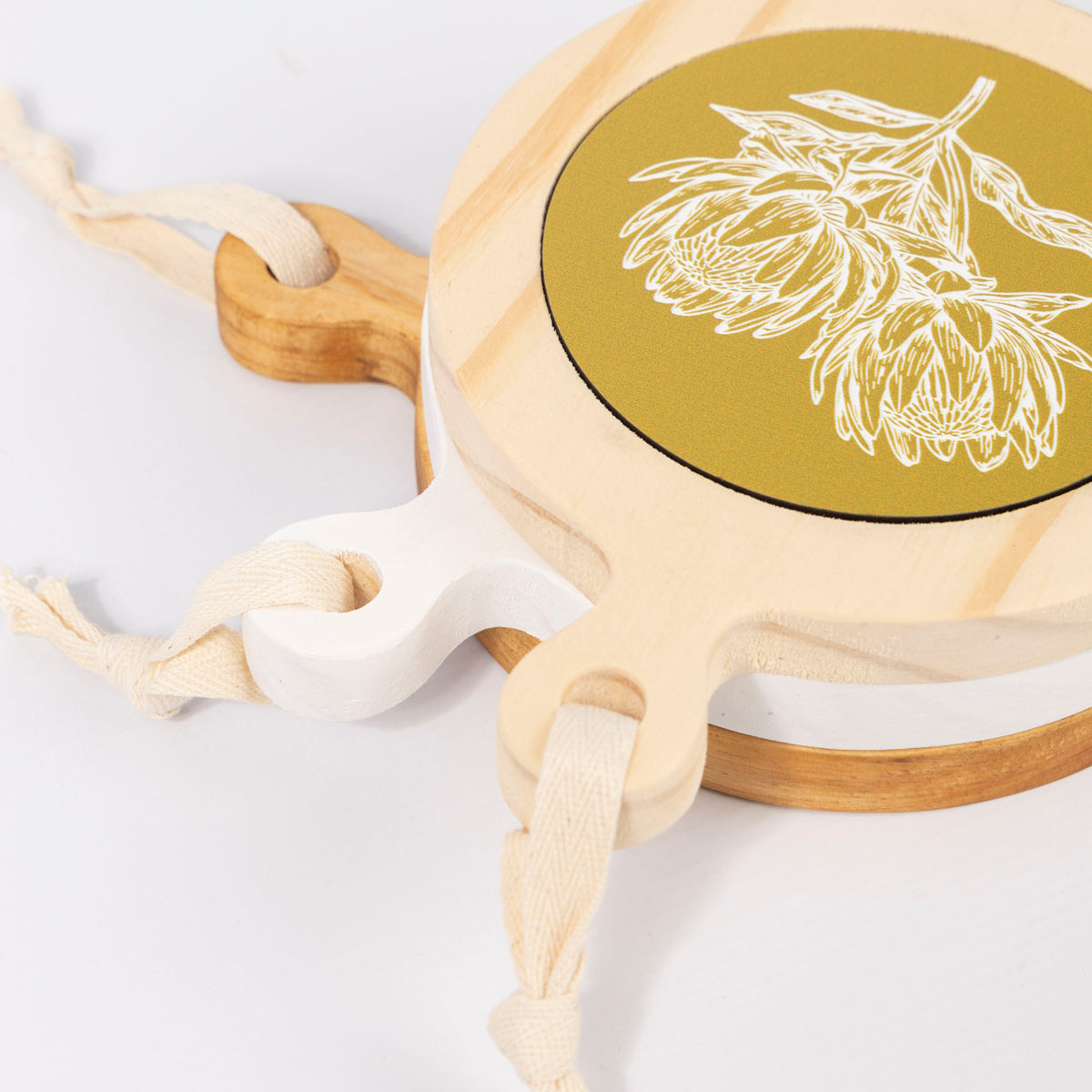 Hotpot Stand Wall Decor (assorted designs)