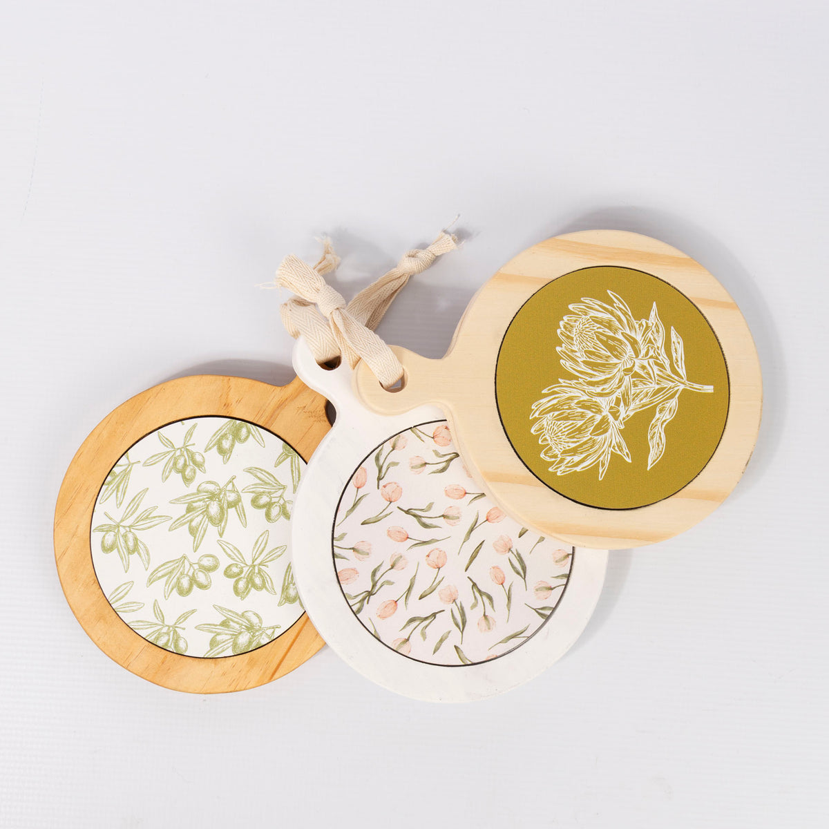 Hotpot Stand Wall Decor (assorted designs)
