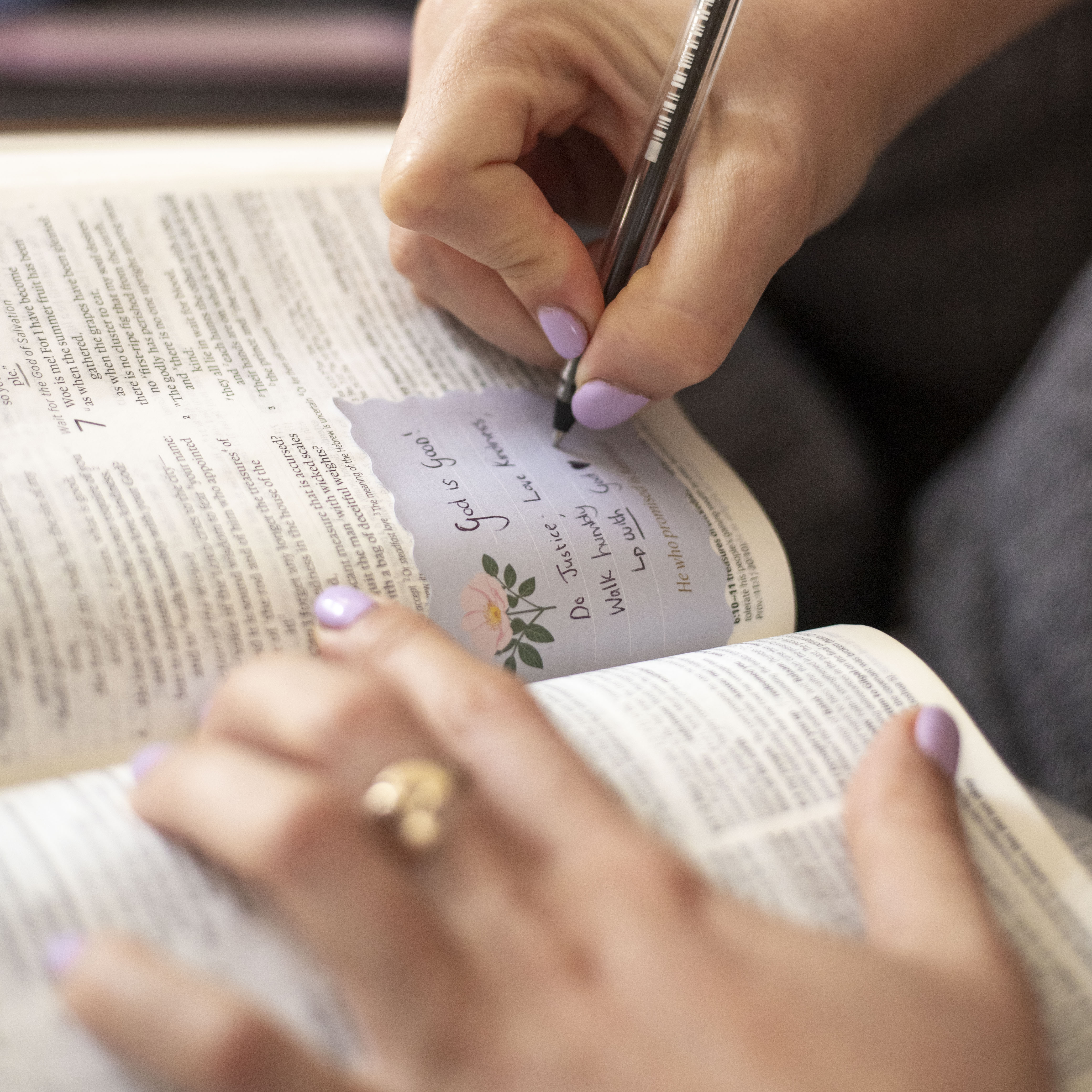 Scripture & Verse Spiral Notebook and Sticky Notes Set
