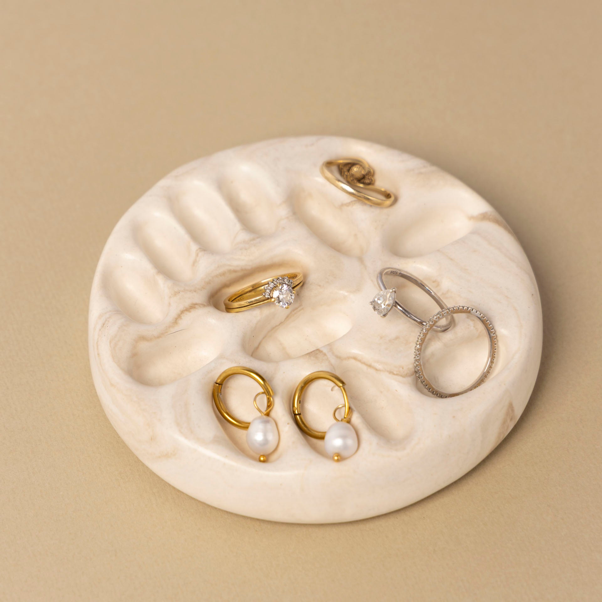 Marbled Resin Ring Tray