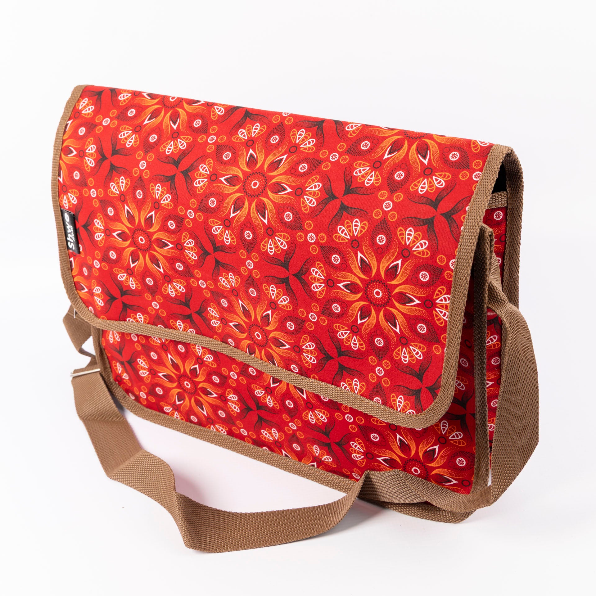 Shwe Messenger Bag