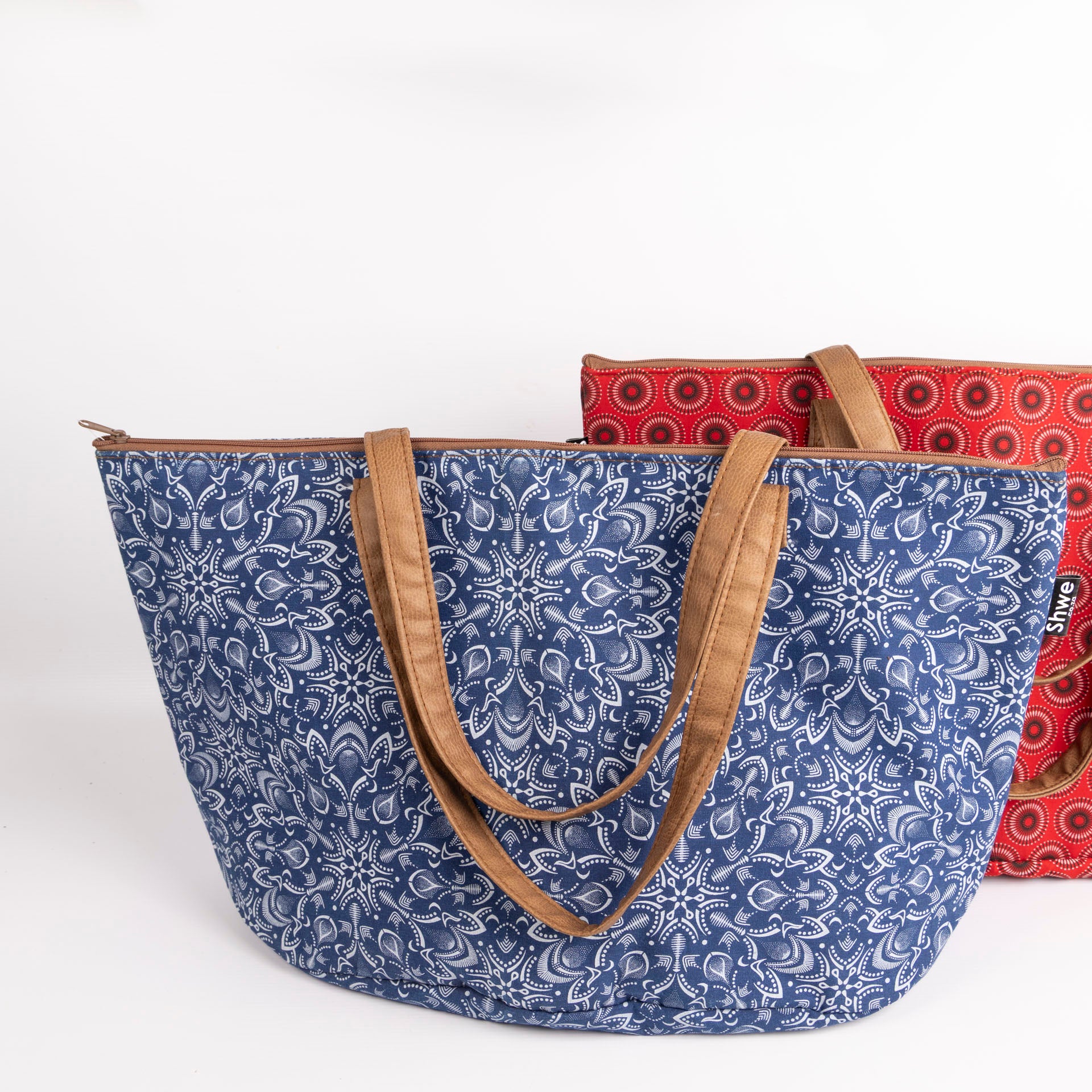 Shwe Overnight Travel Bag