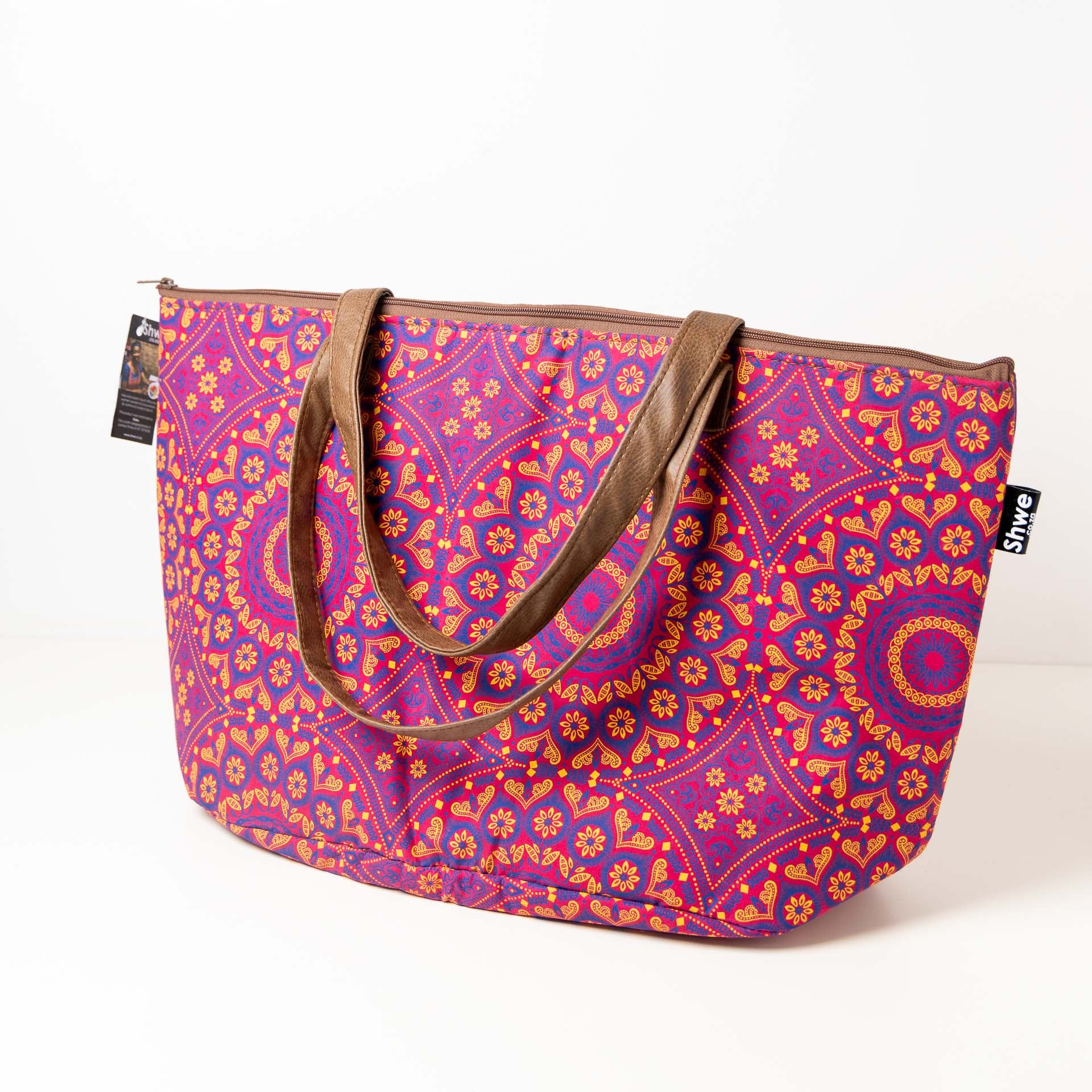 Shwe Overnight Travel Bag