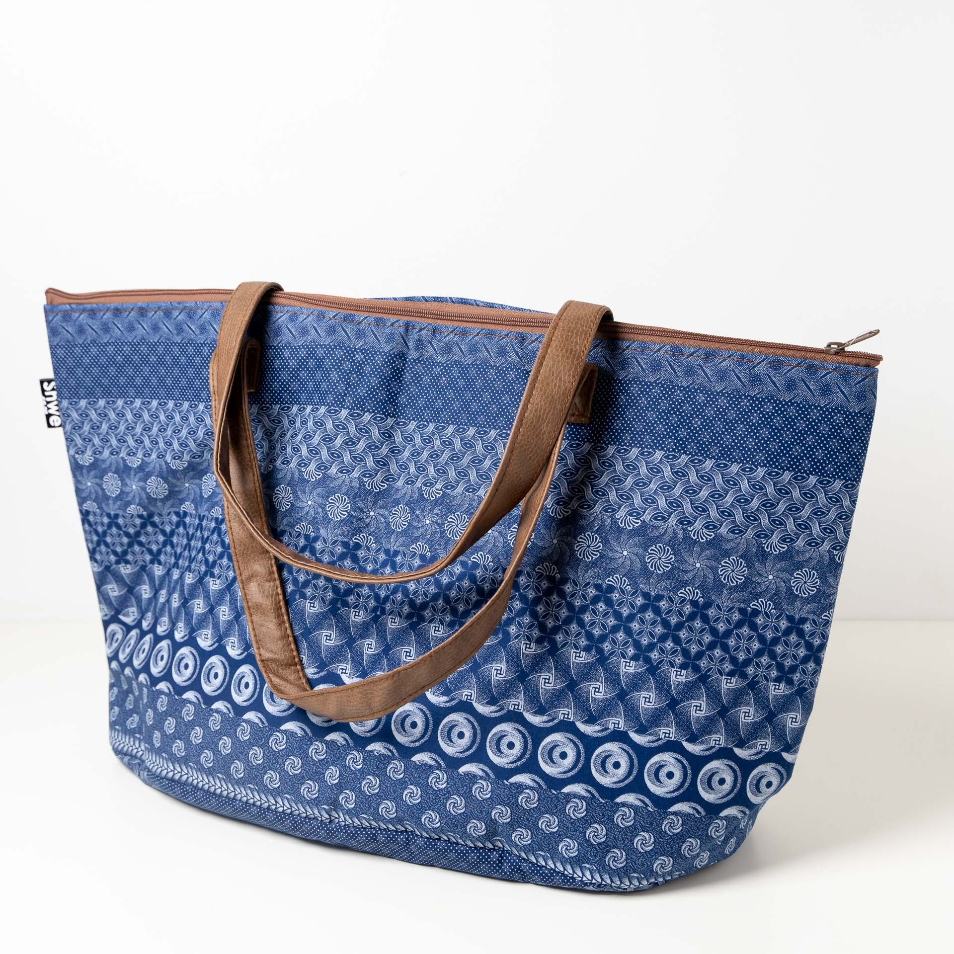 Shwe Overnight Travel Bag