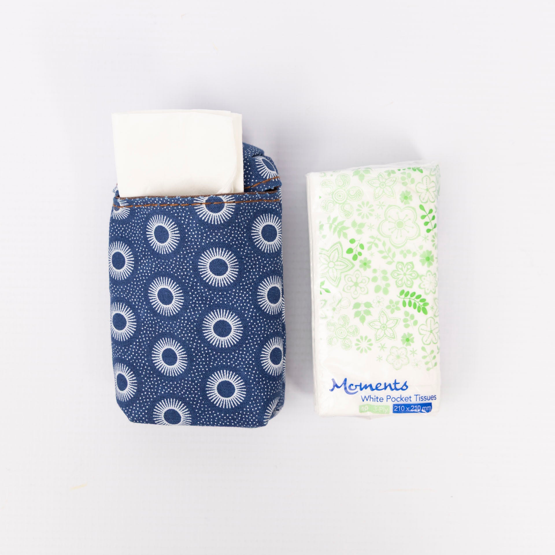 Shwe Pocket Tissue Holder