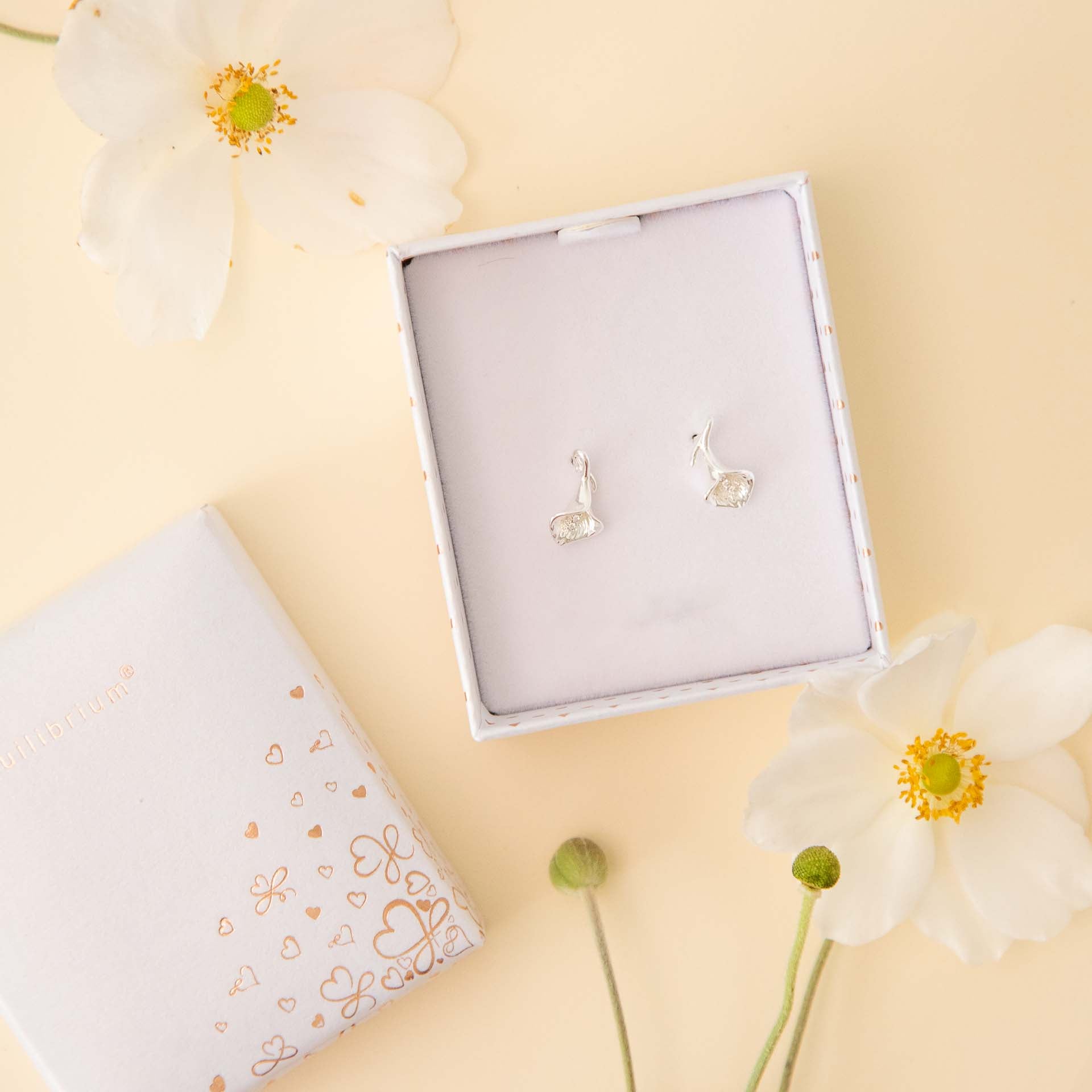 Calla Lily Looped Earrings