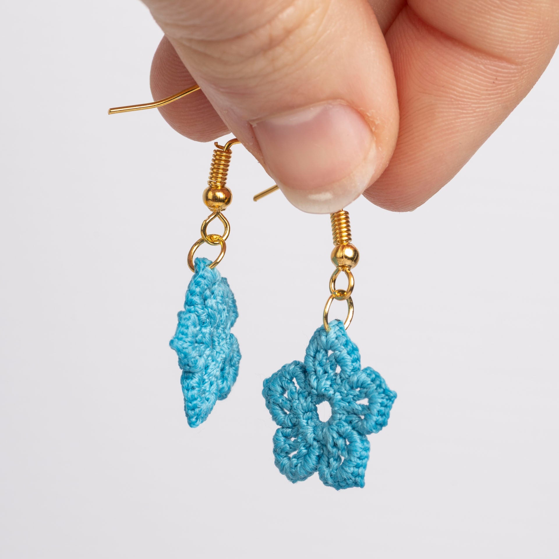 Micro Crochet Flower Dangle Earrings (assorted colours)