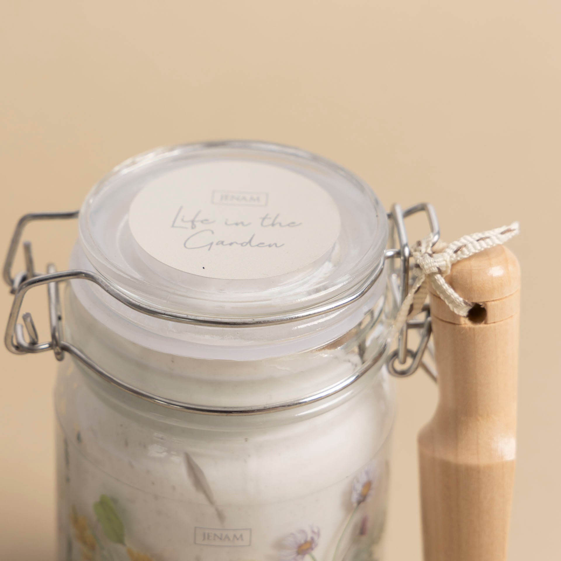 Life in the Garden โ Hand and Body Scrub with Wooden Scoop