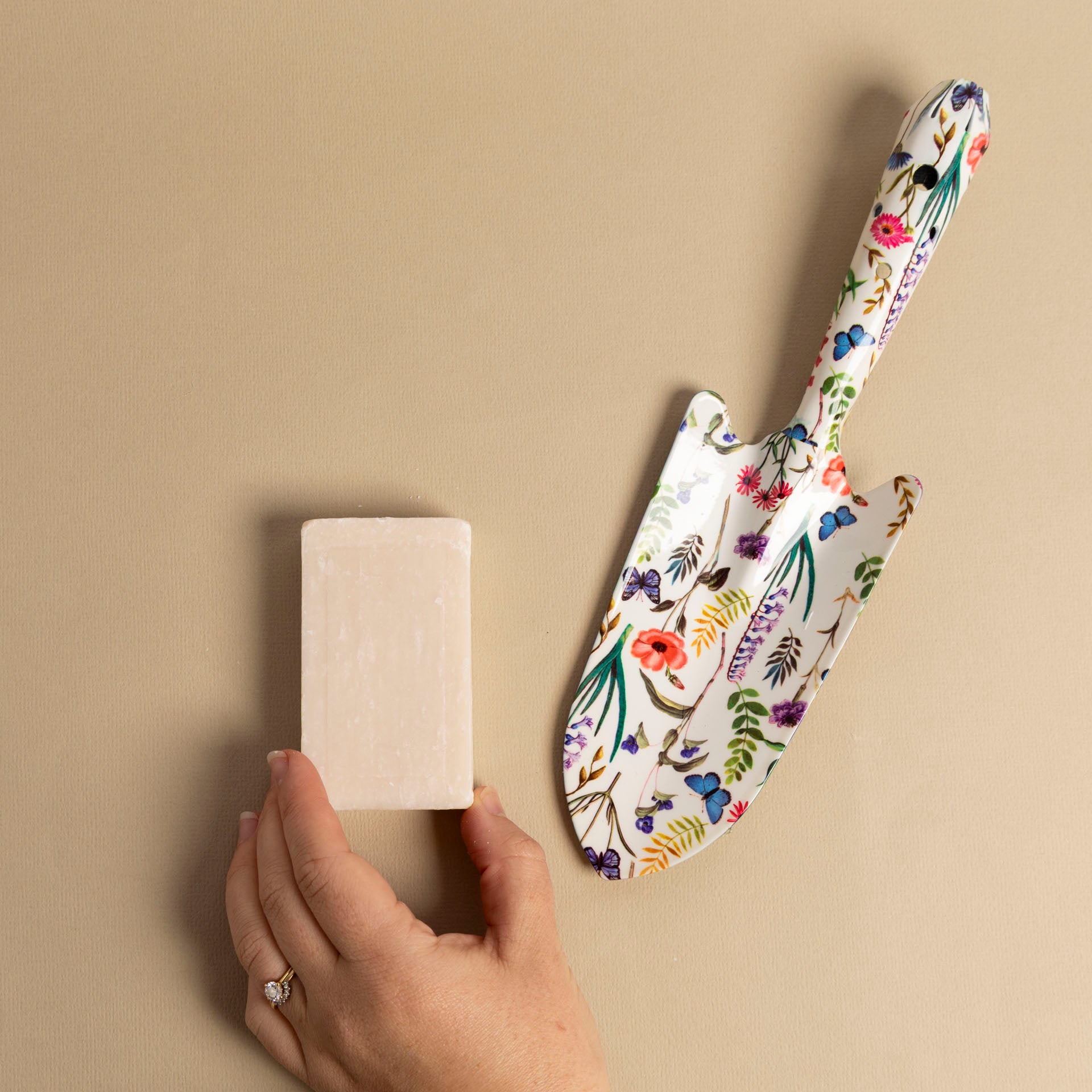 Life in the Garden – Plant a Garden Gift Set