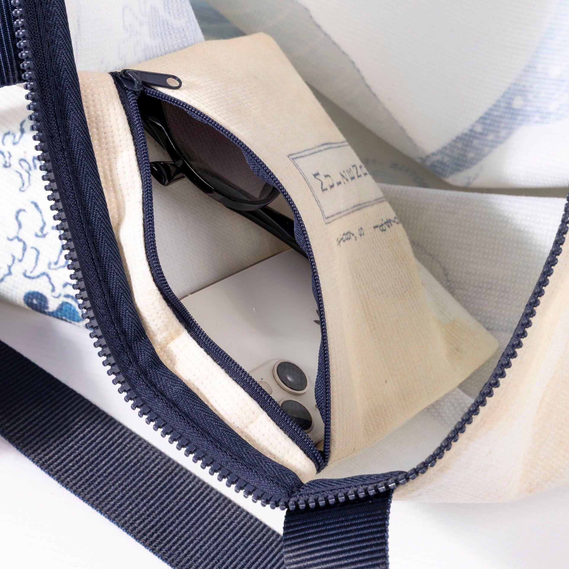 "The Great Wave Off Muizenberg" Beach Bag