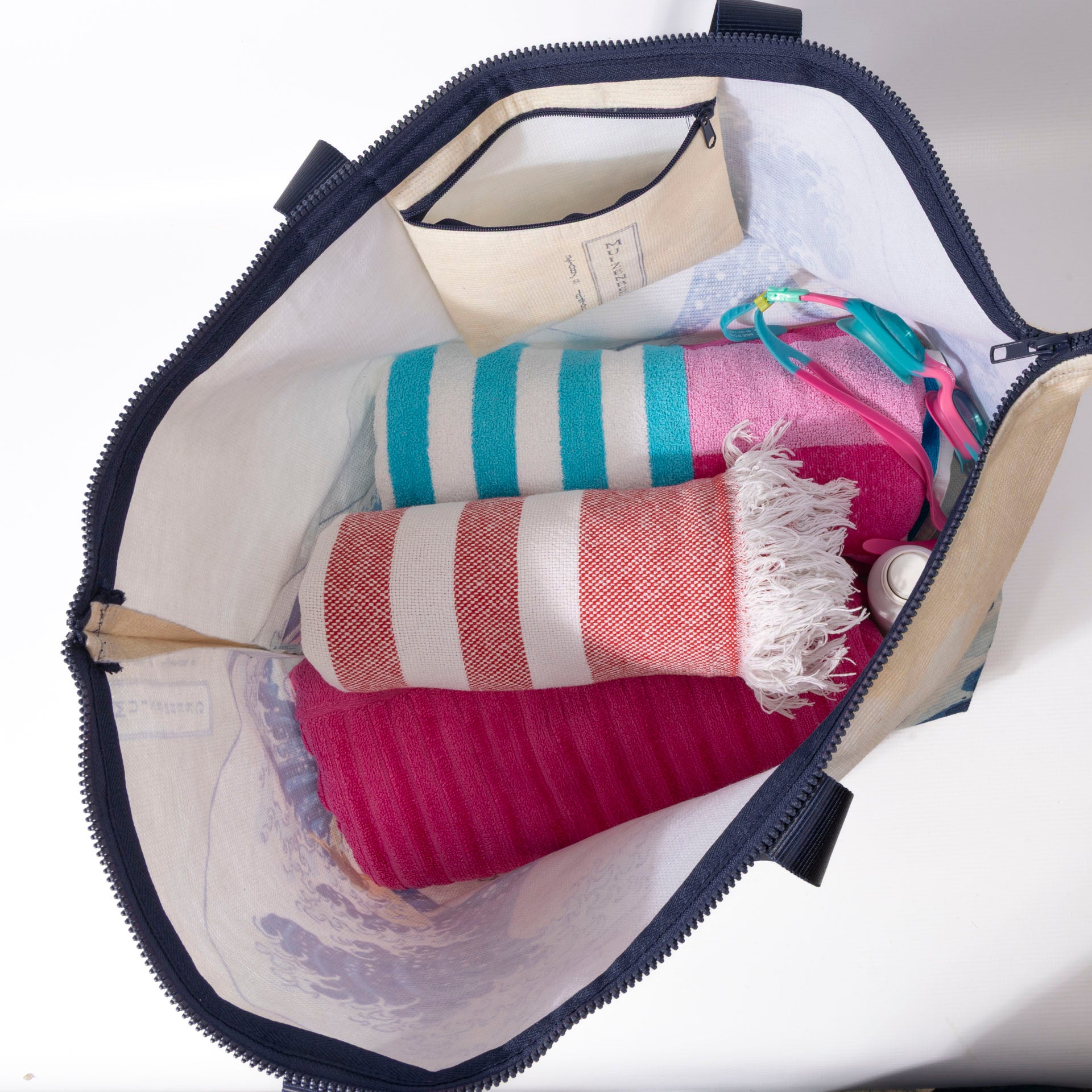 "The Great Wave Off Muizenberg" Beach Bag