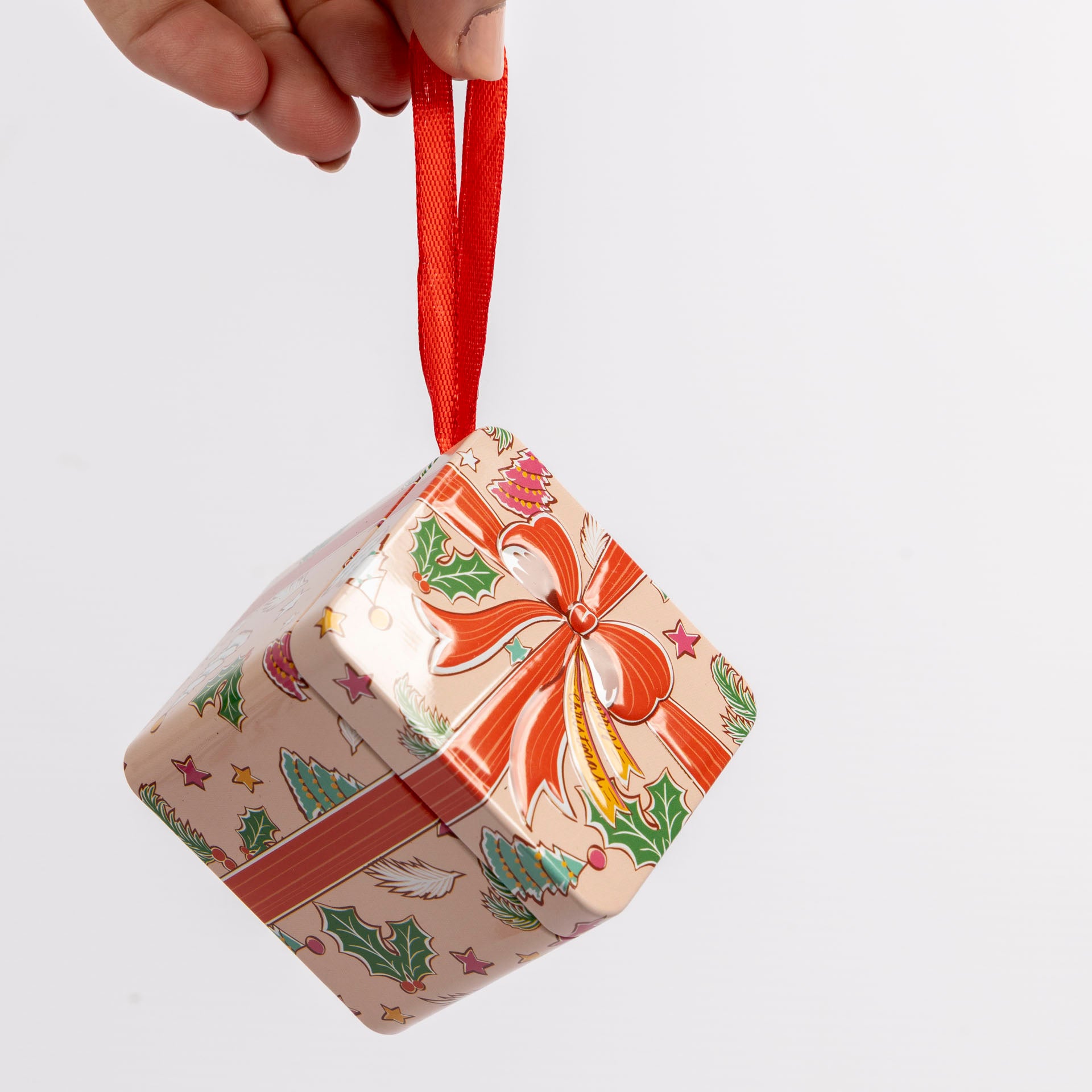 Hanging Christmas Storage Tins with Ribbon Loop (assorted)