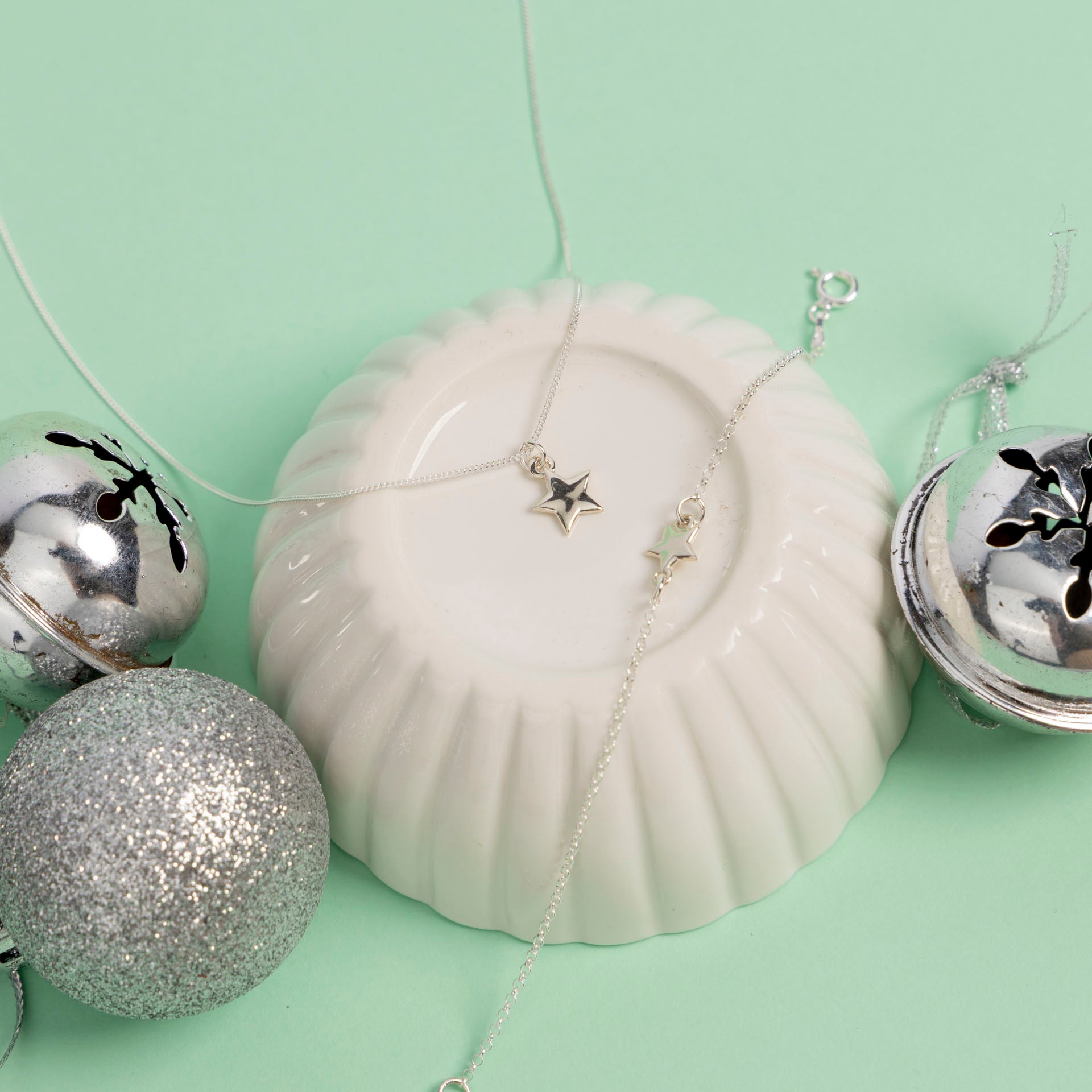 "Merry Christmas to a wonderful Granddaughter" Sterling Silver Pendant (necklace or bracelet)