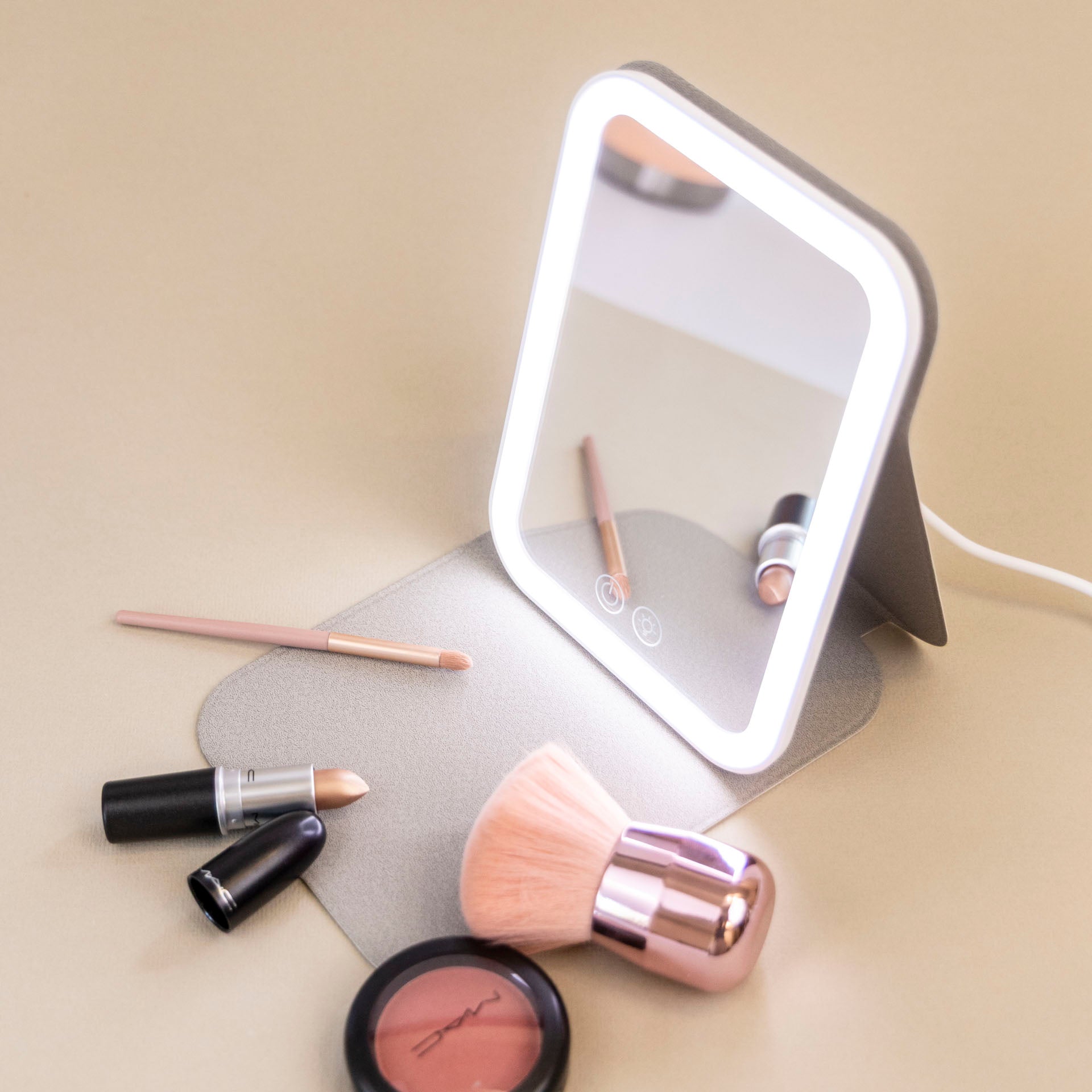 Travel Make-Up Mirror with Light (assorted colours)