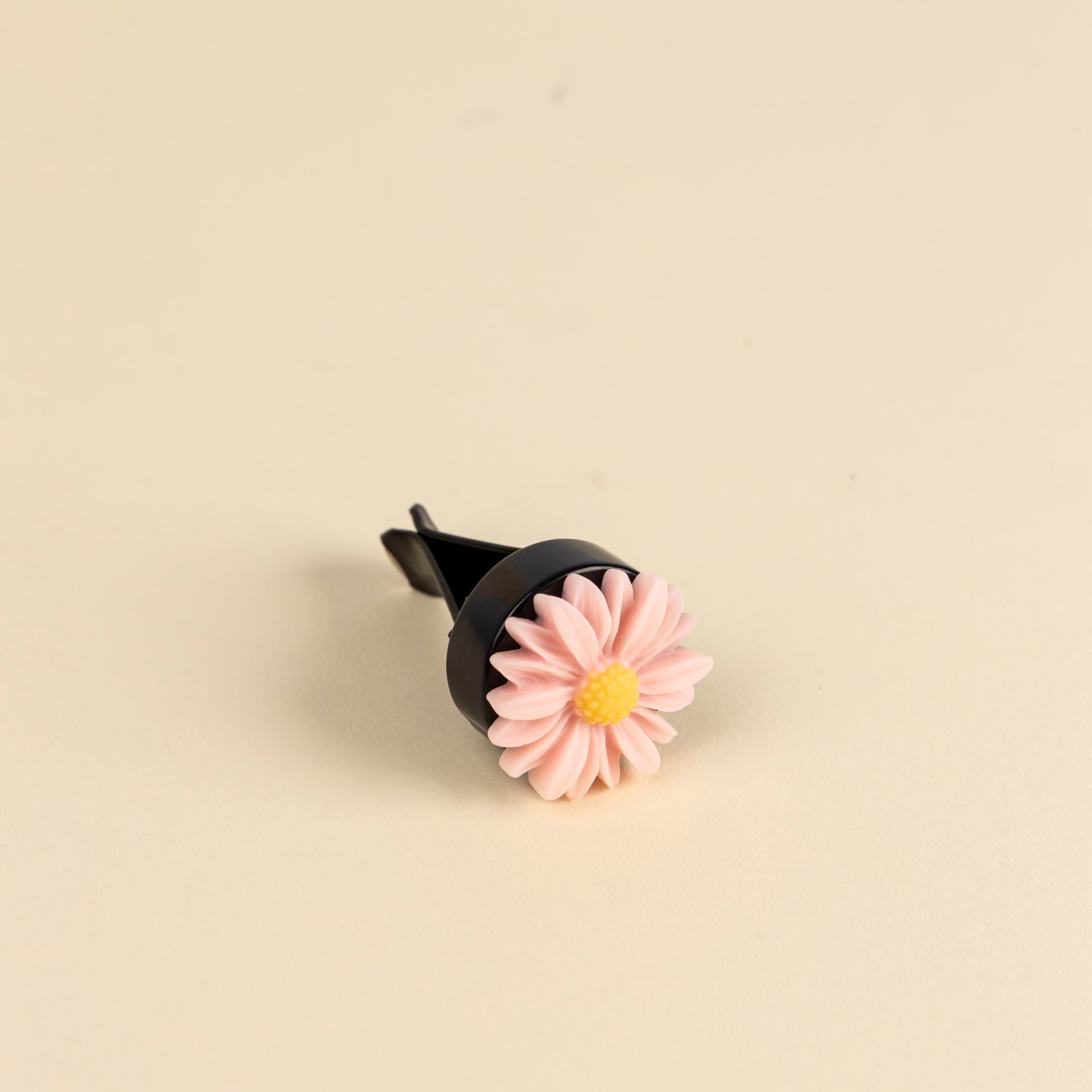 Daisy Car Air Freshener (assorted colours)