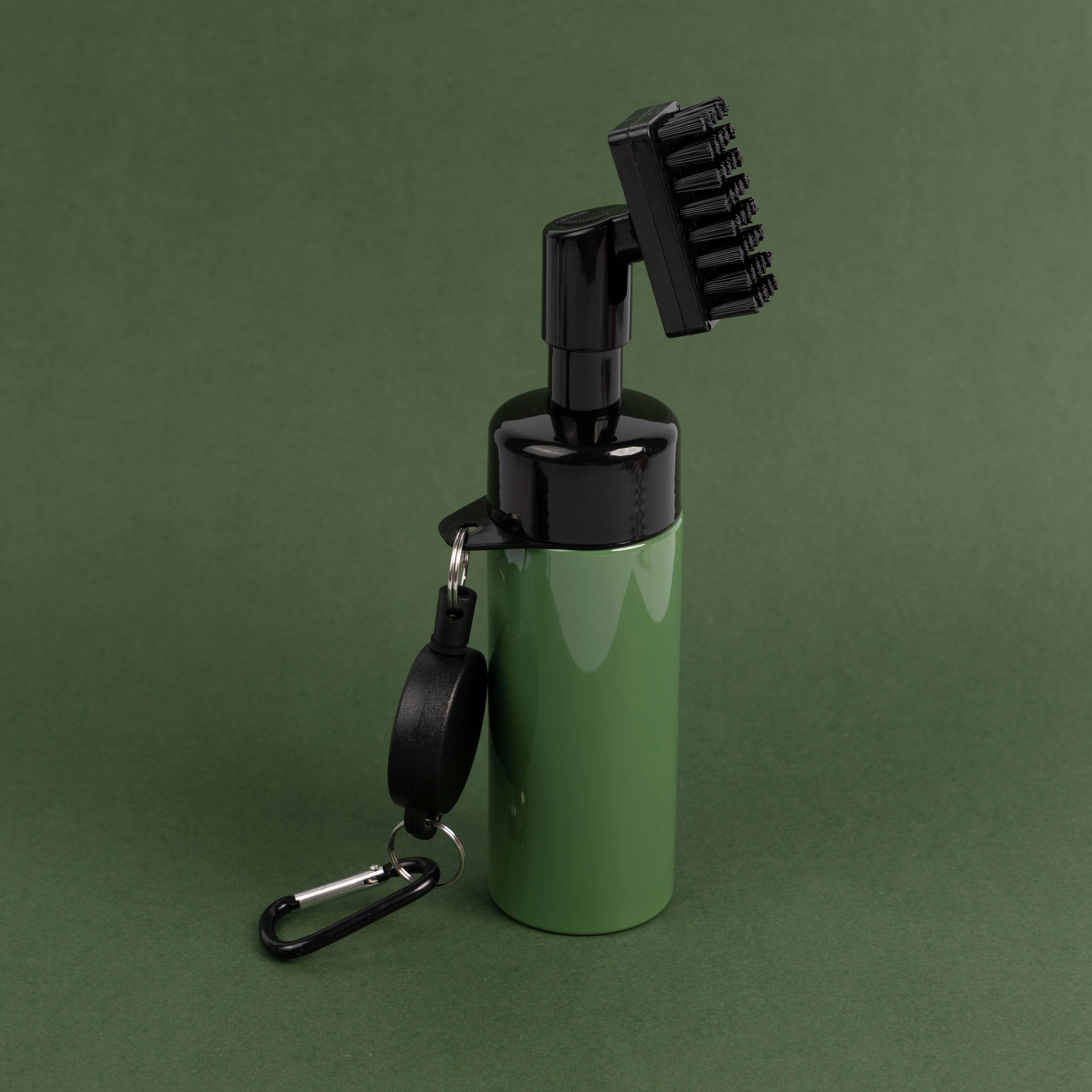 Golf Club Cleaning Kit (Black or Green)