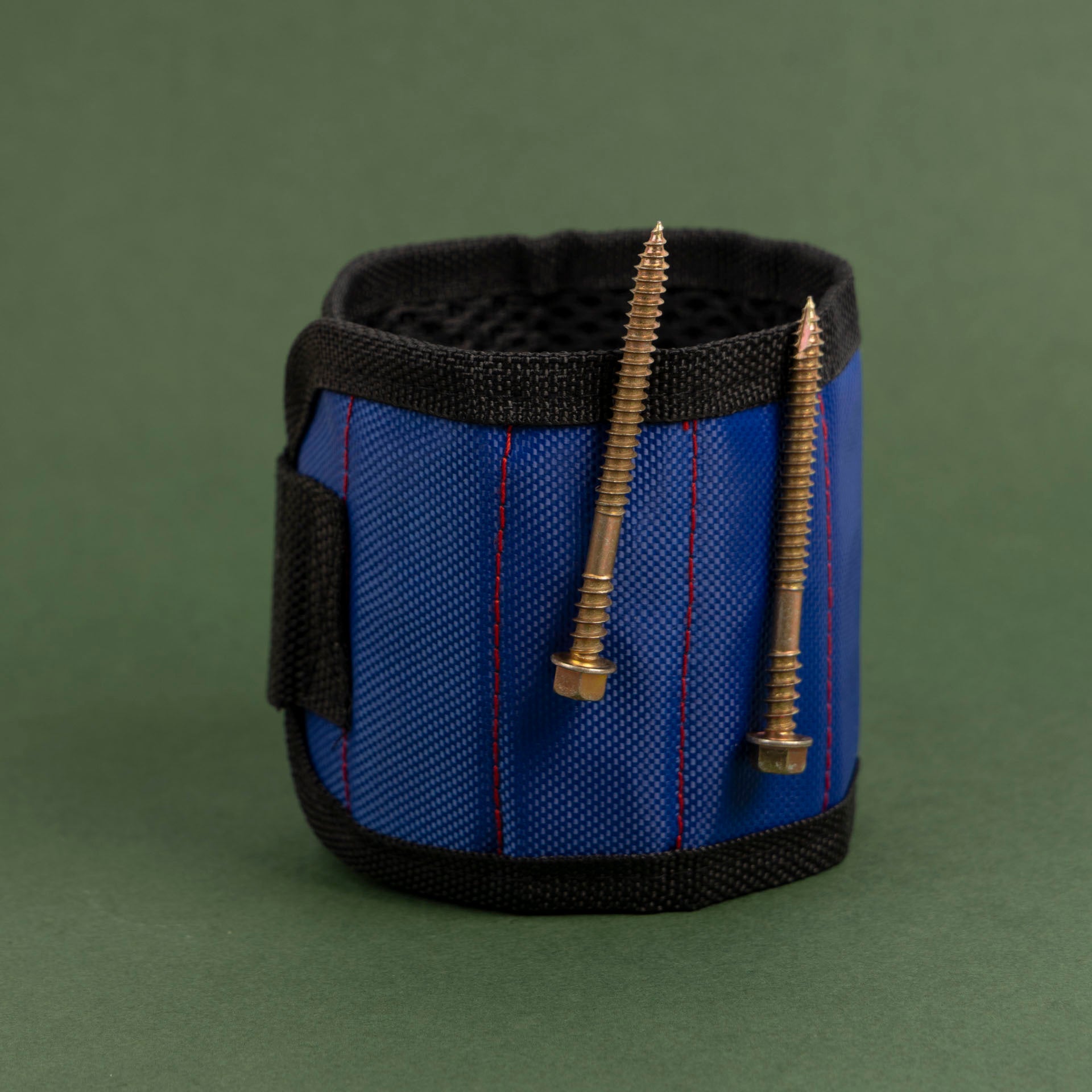 DIY Enthusiast's Magnetic Wristband (assorted colours)