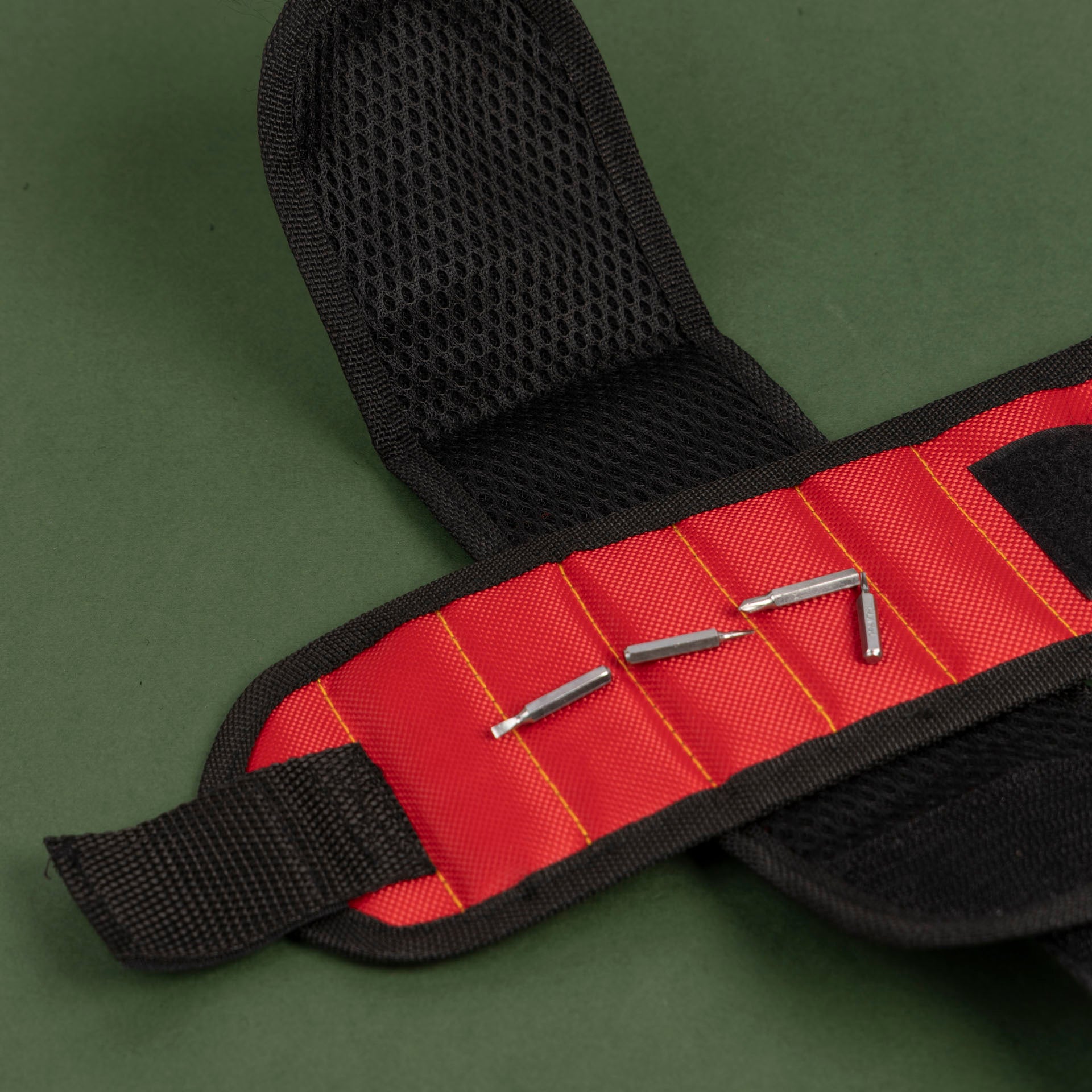 DIY Enthusiast's Magnetic Wristband (assorted colours)