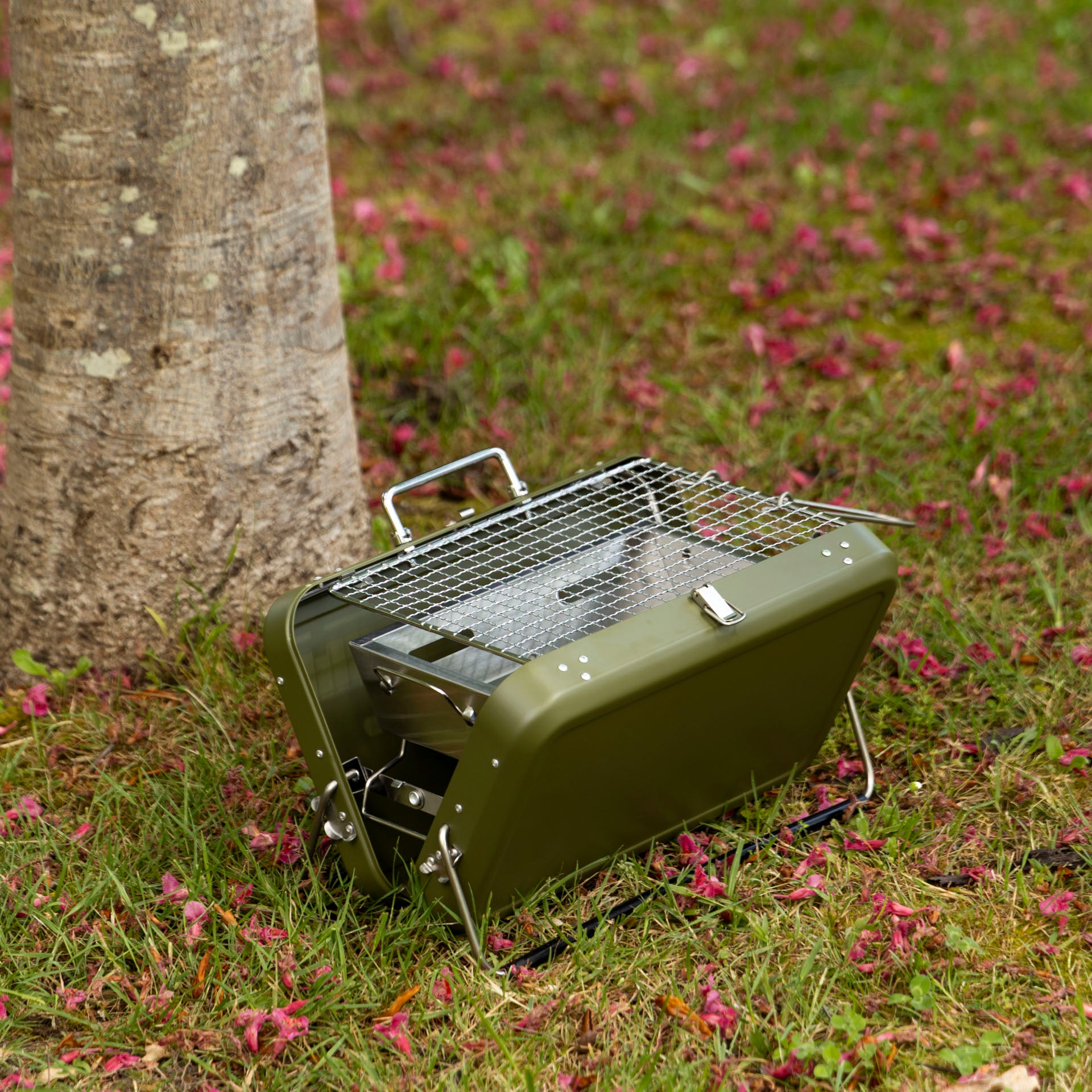 Suitcase Braai (assorted colours)