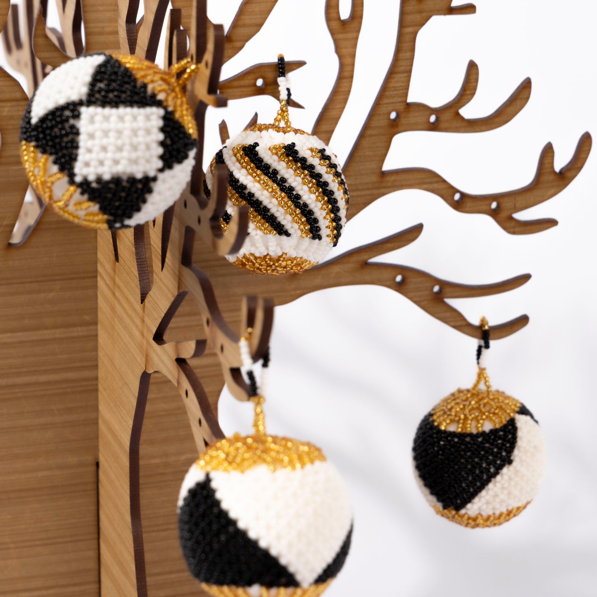 Project Hope Beaded Christmas Baubles (set of 4 – assorted colours)