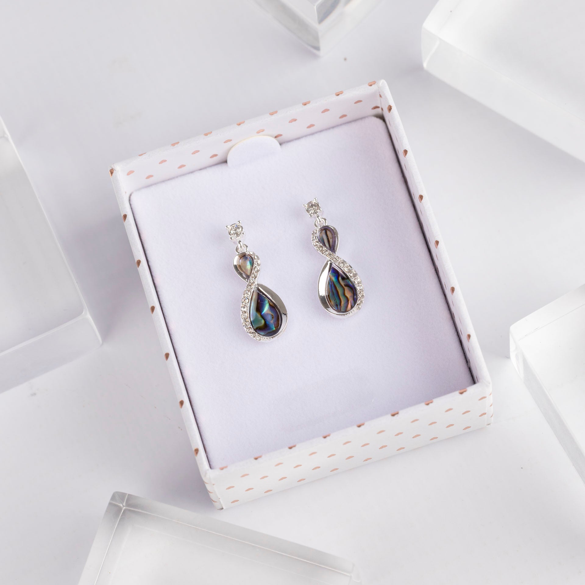 Pāua Shell Infinity Earrings