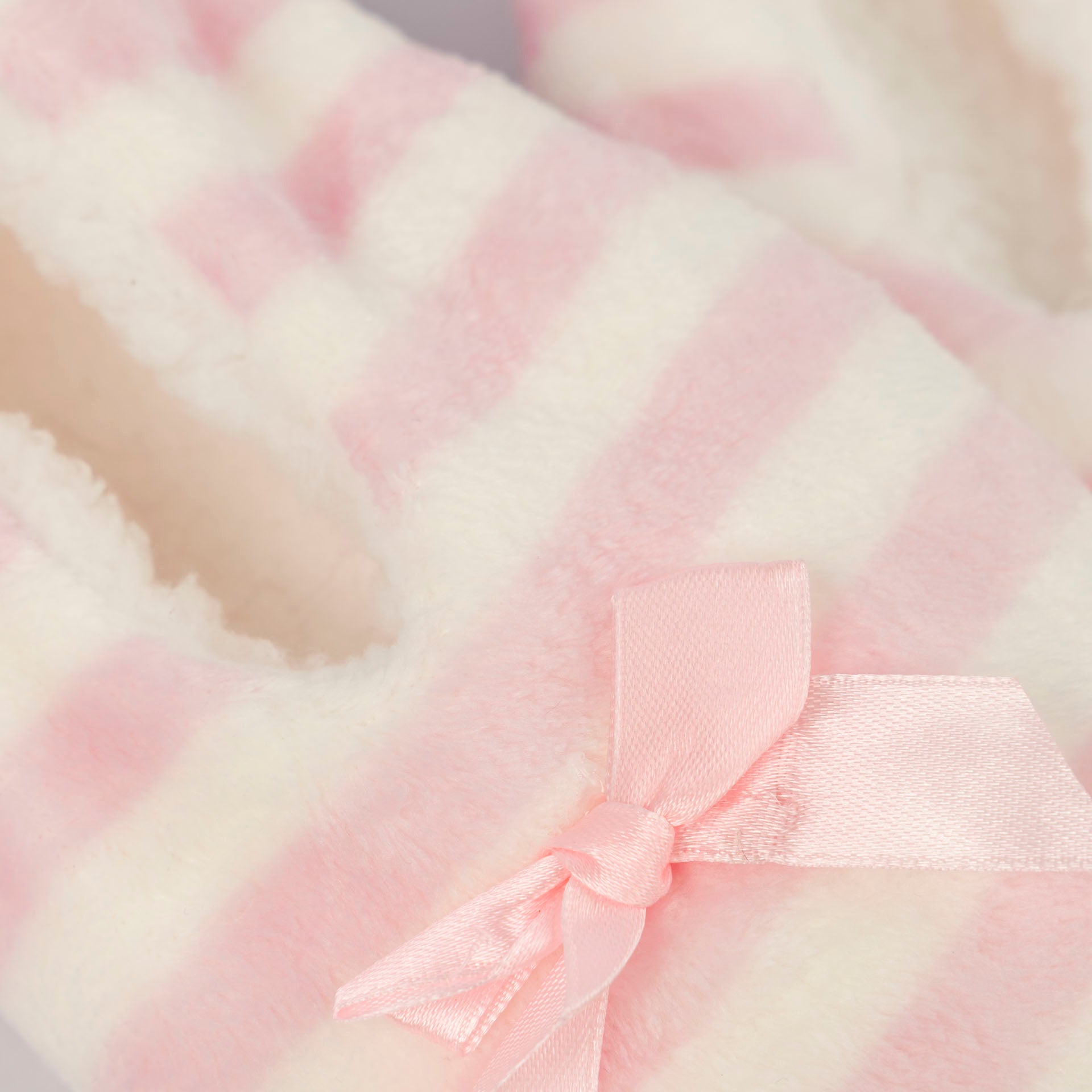 Ladies' Cosy Plush Slipper Socks (assorted)