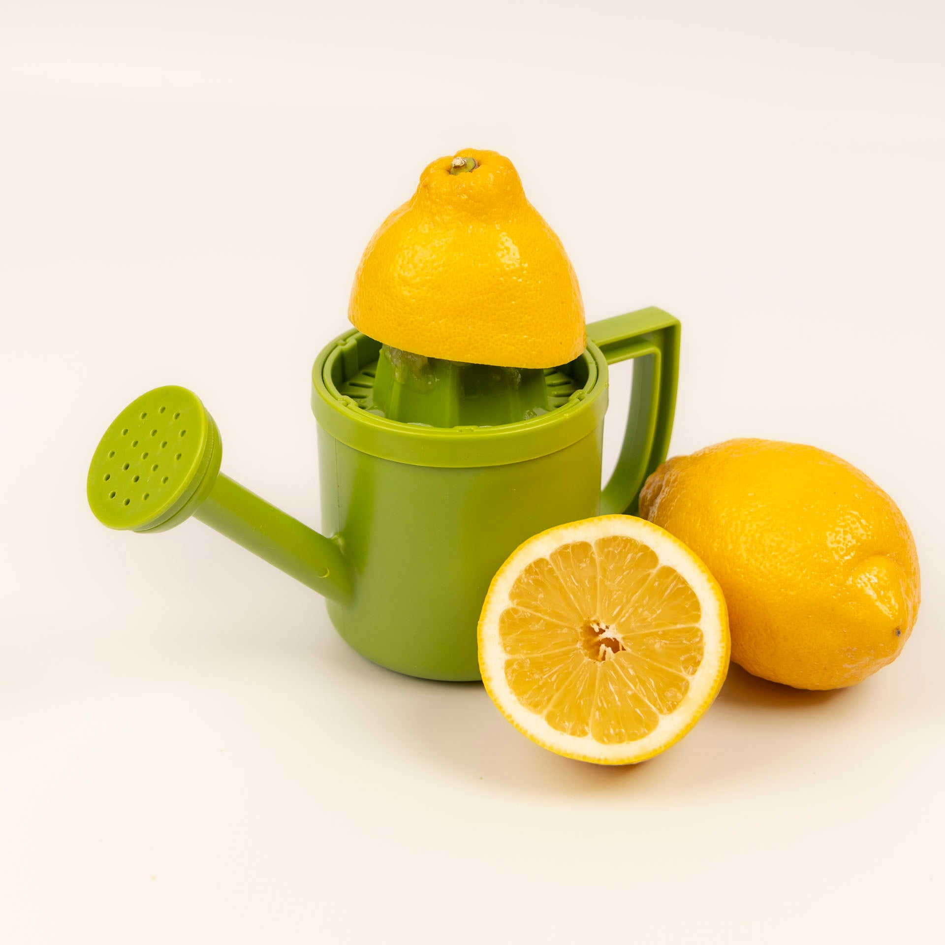 Watering Can Lemon Juicer