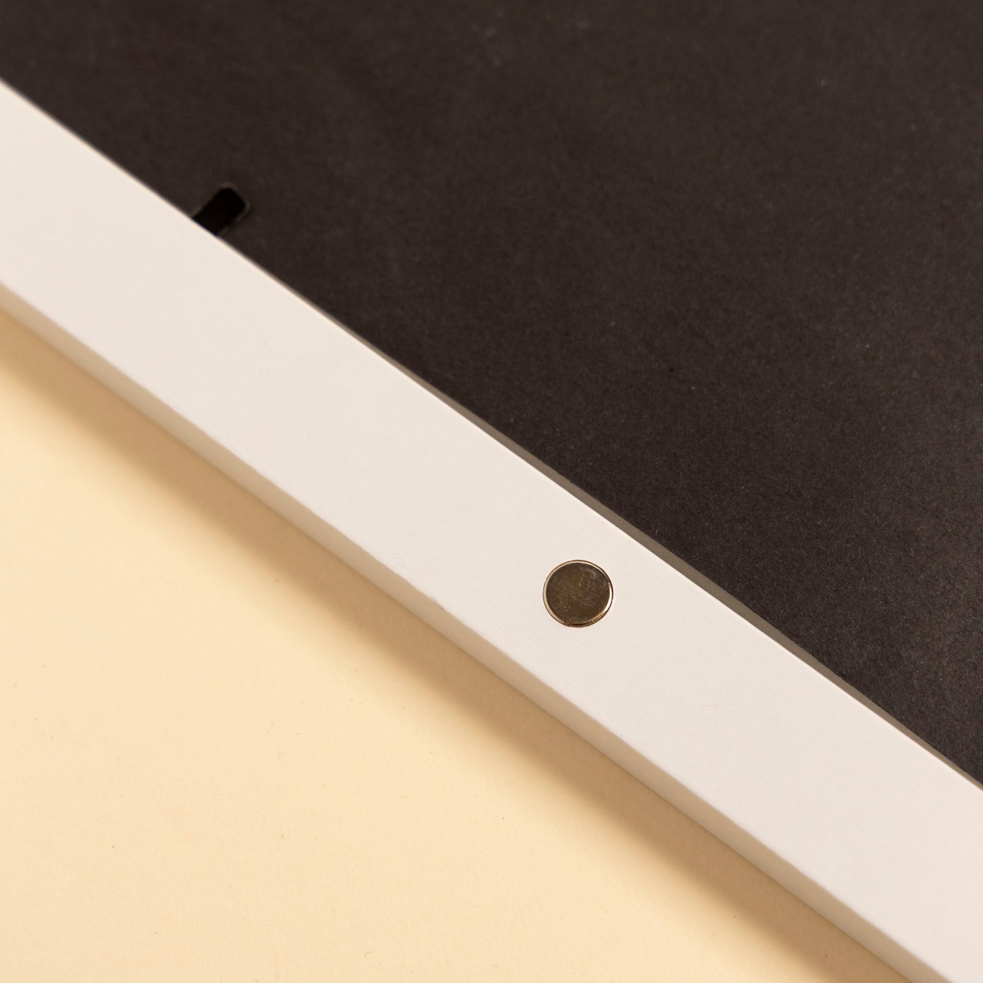 Kids' Artwork Storage and Display A4 Frame (Black / White)