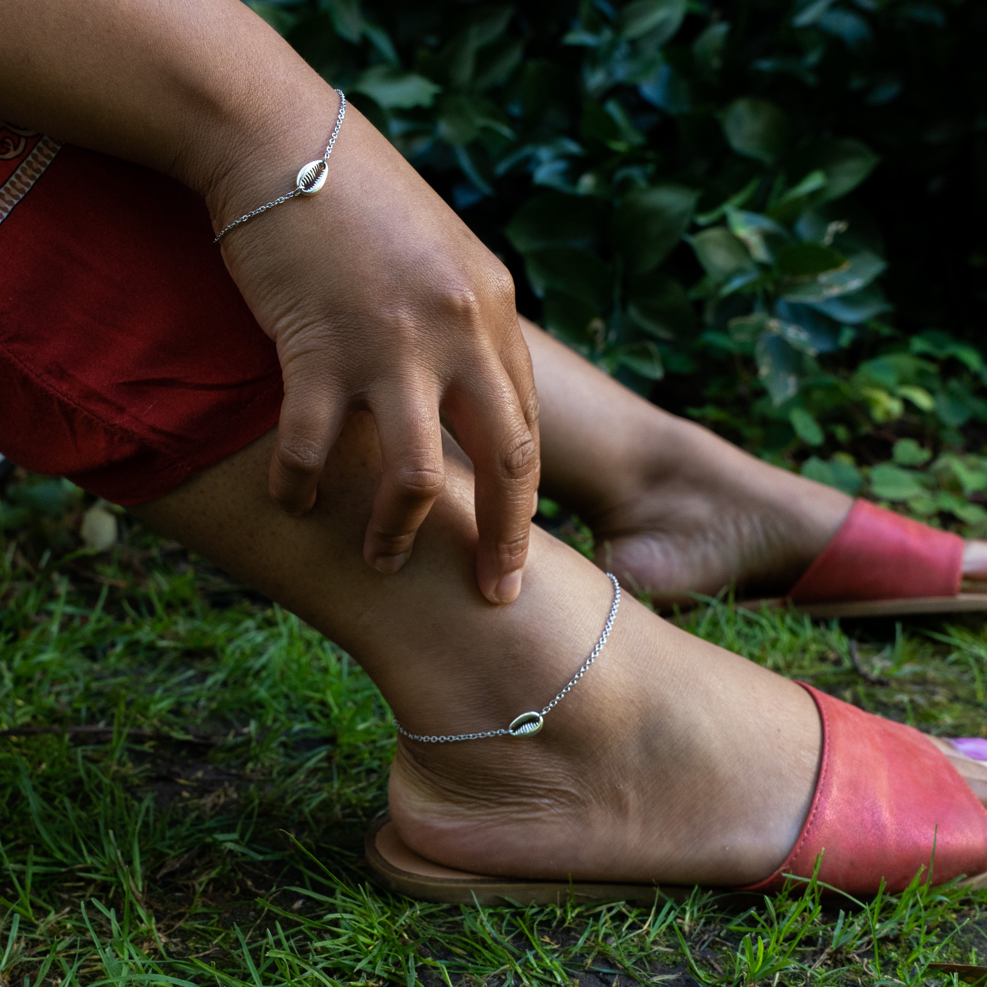 Shell Chain Bracelet