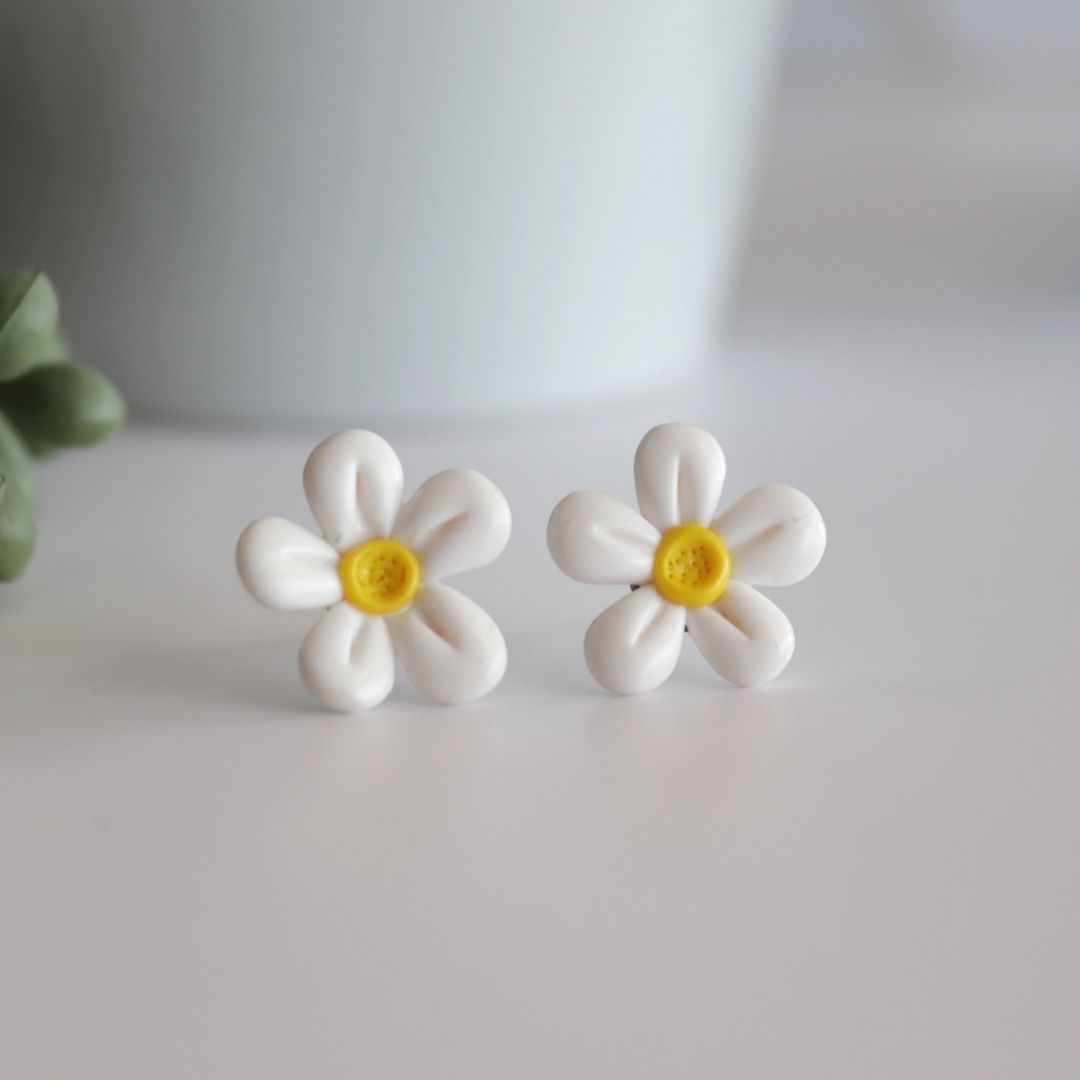 Daisy Stud Earrings