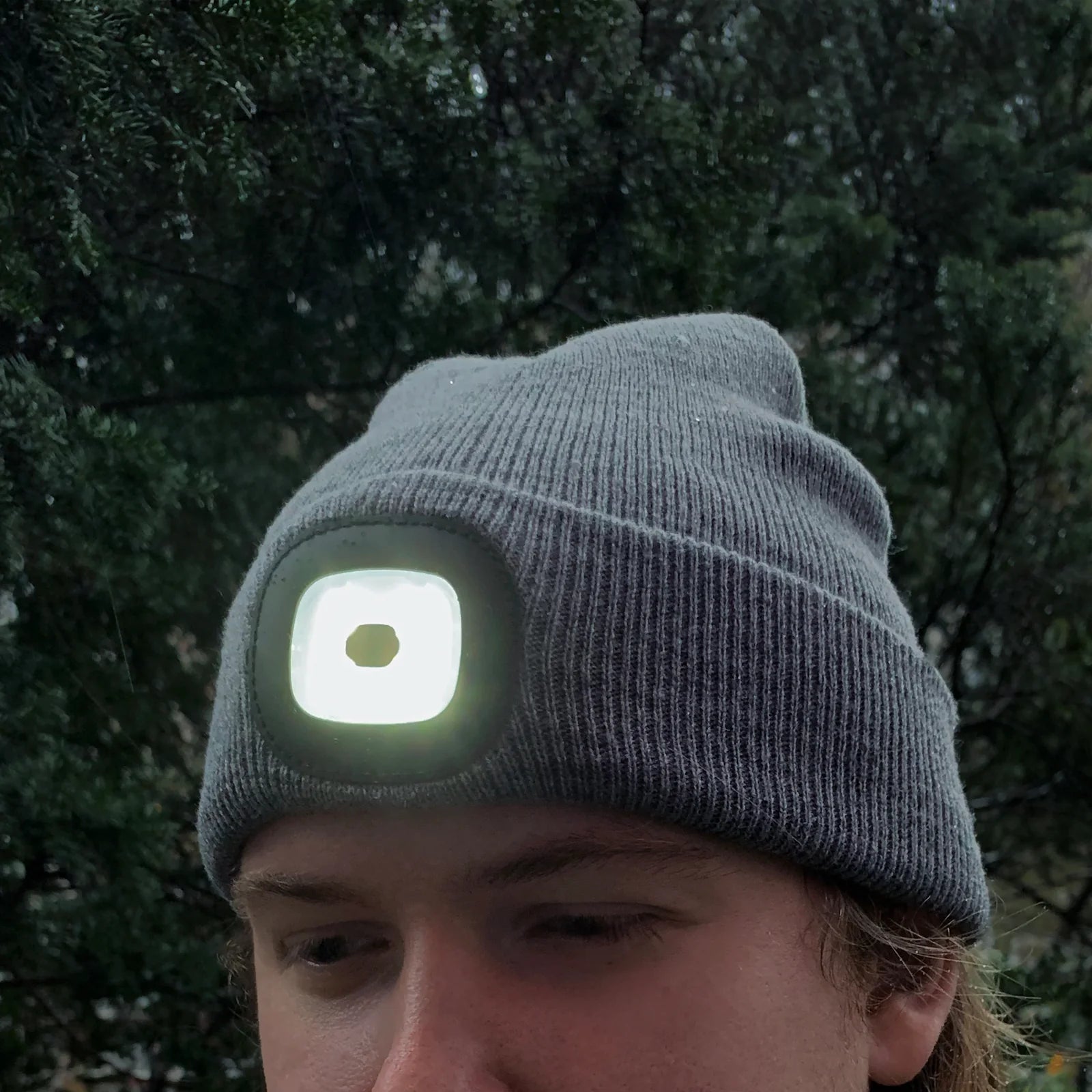 Toboggan hat with hot sale lights