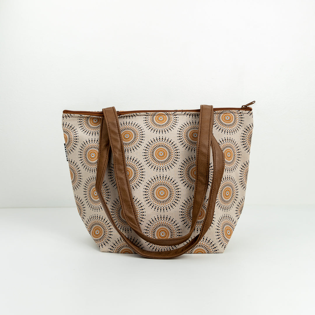 Shwe Shoulder Bag