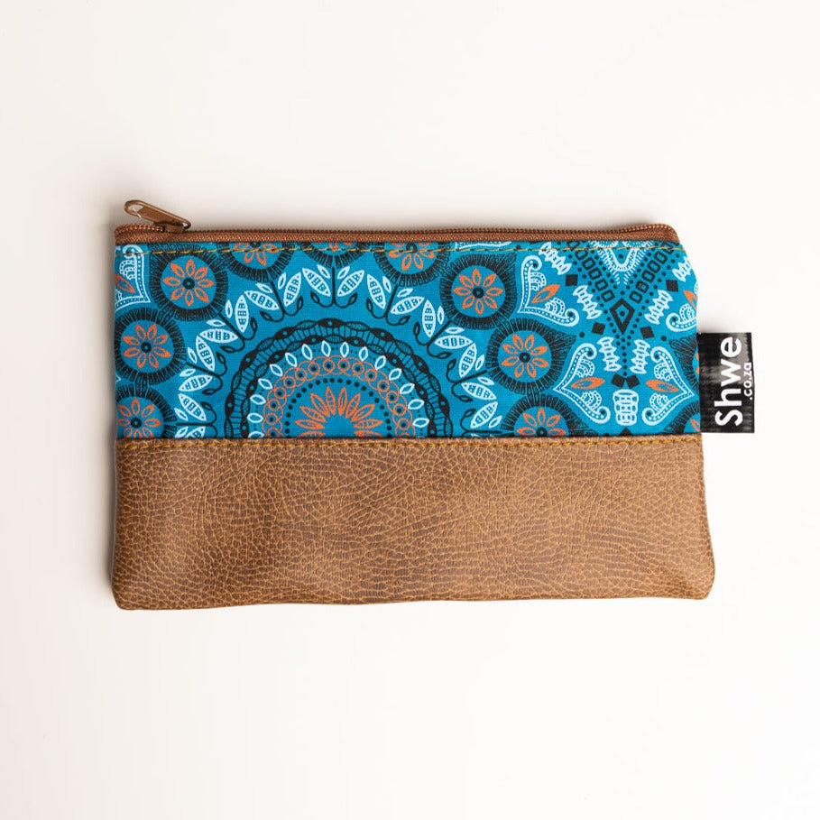 Shwe Leather-Look Clutch Bag