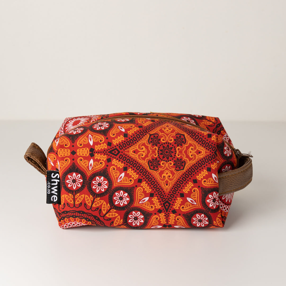 Shwe Rectangular Toiletry Bag