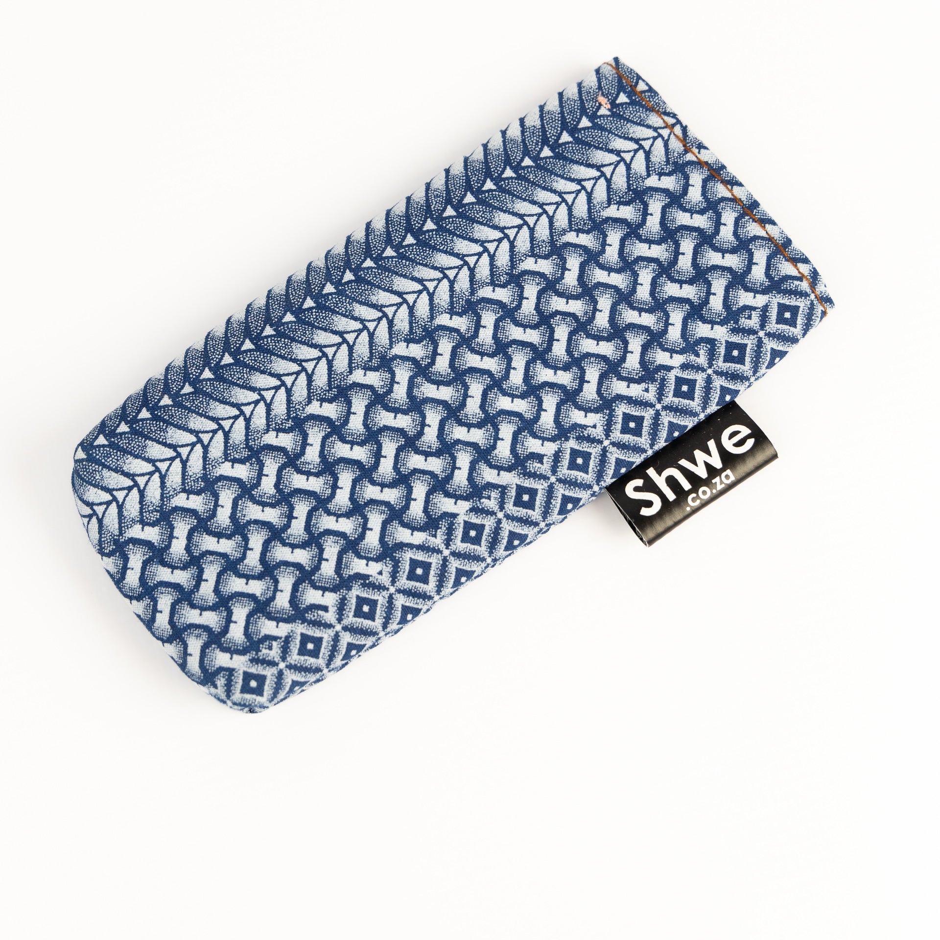 Shwe Glasses Pouch