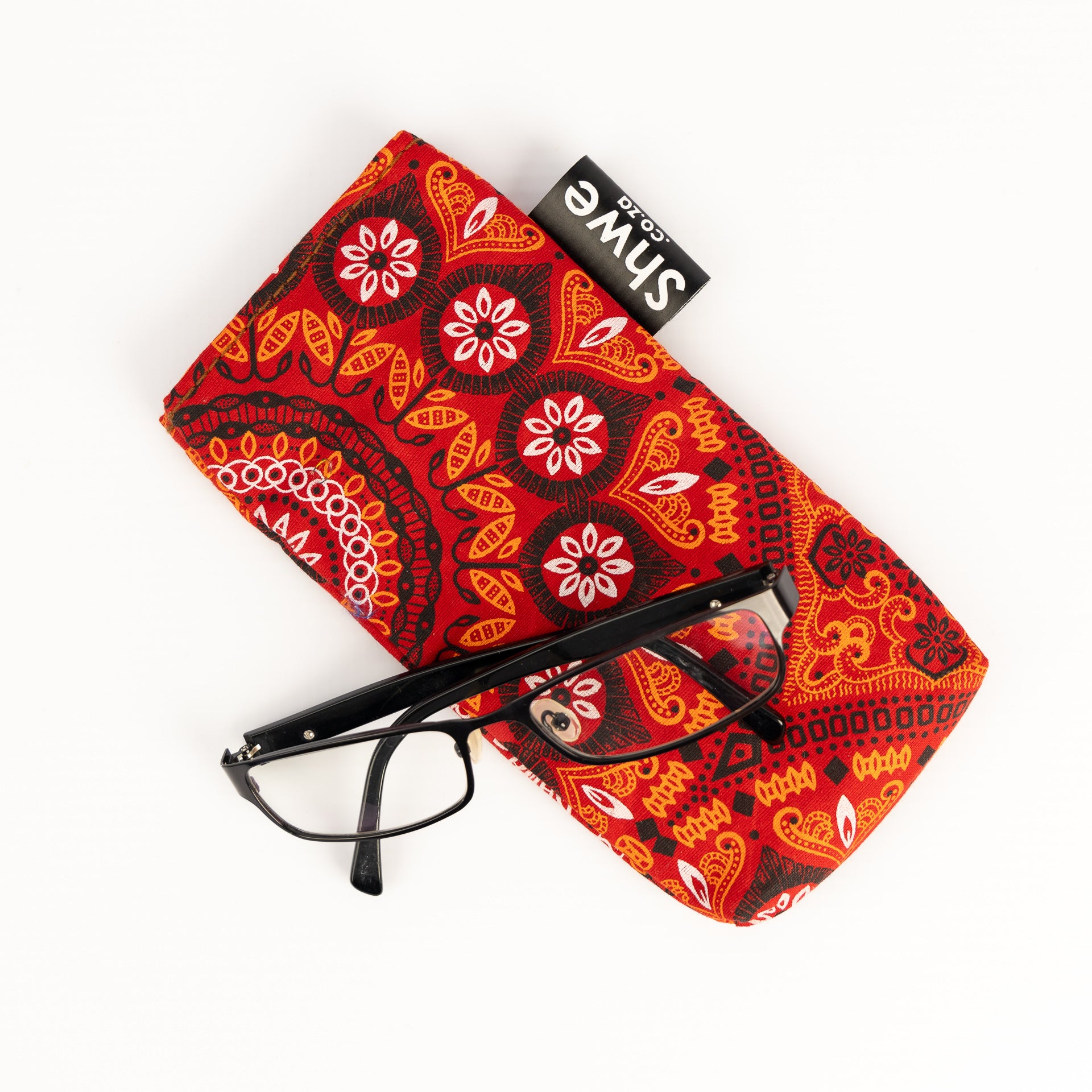 Shwe Glasses Pouch