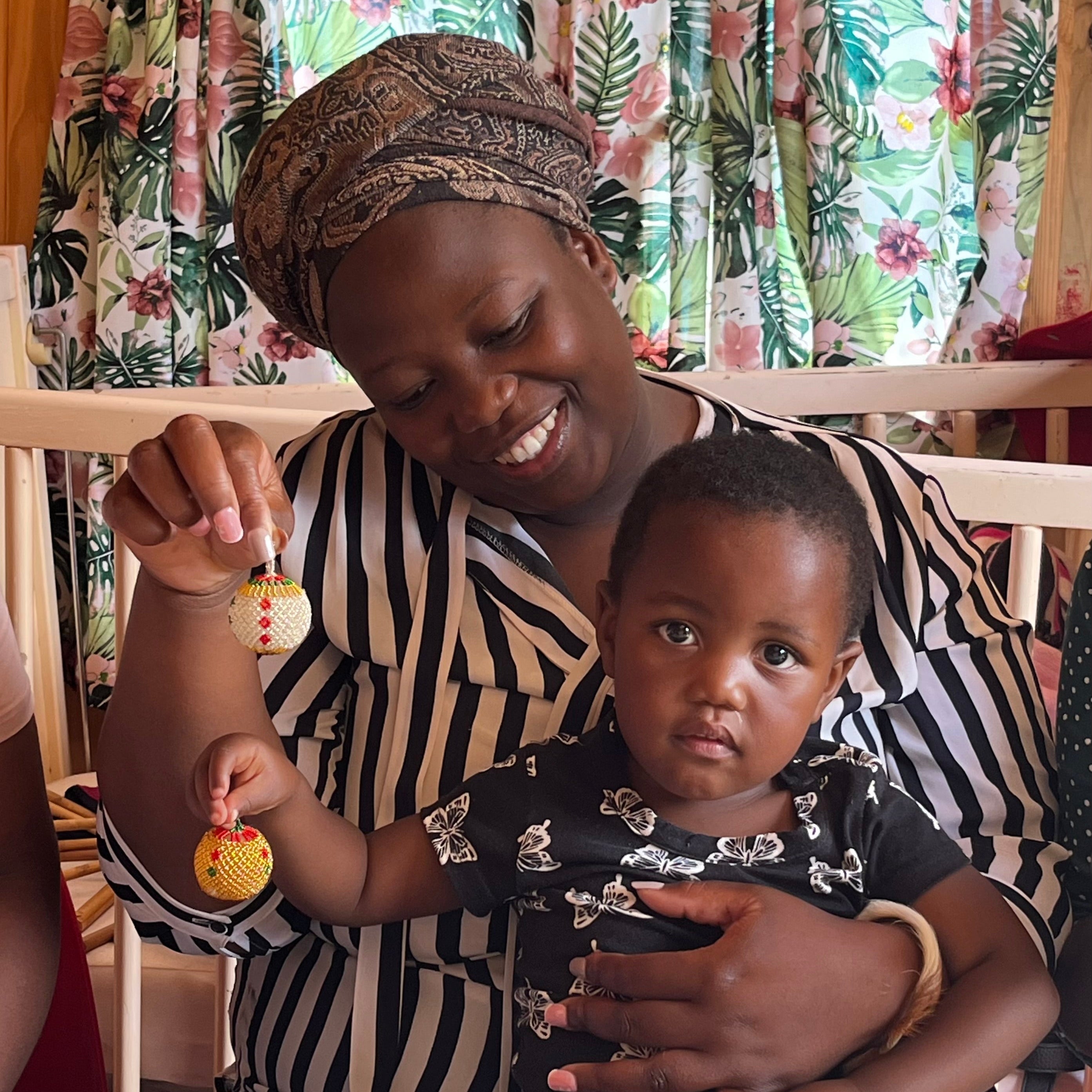 Project Hope Beaded Christmas Baubles (set of 4 – assorted colours)