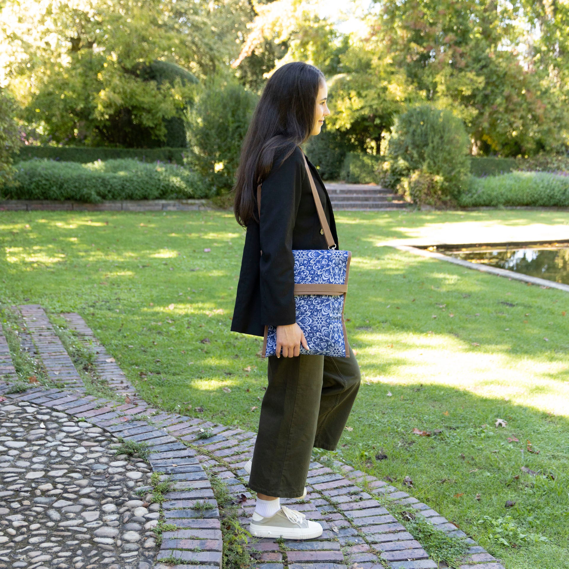 Shwe Multi-Use Laptop / Tablet Sleeve