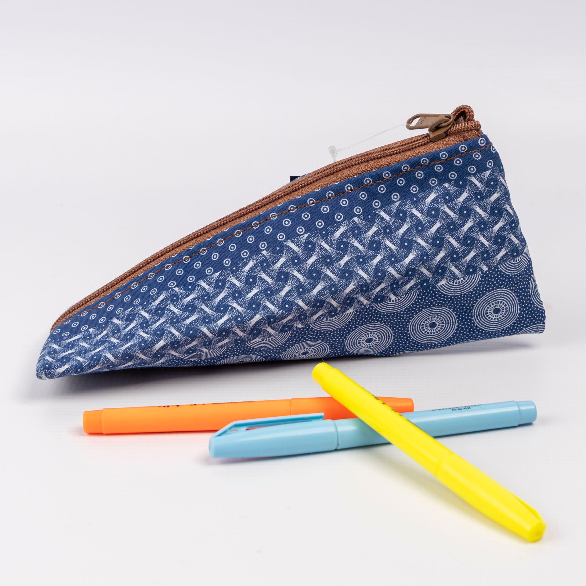 Shwe Pop-Up Pencil Case